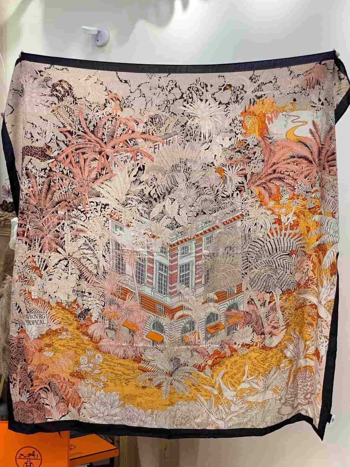 Hermes Faubourg Tropical 140 shawl