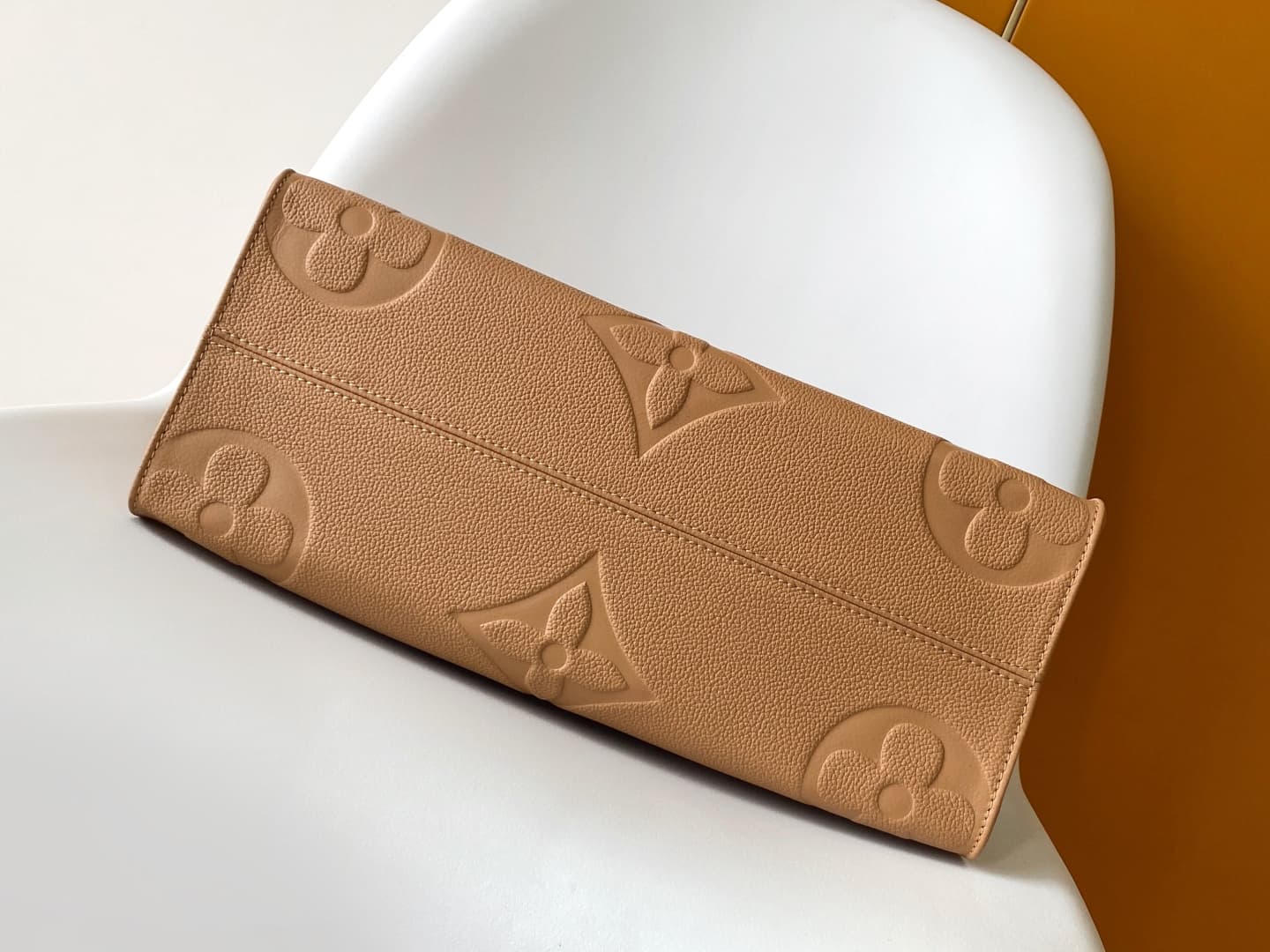 Louis Vuitton OnTheGo MM Sand Grained cowhide leather M14255 High