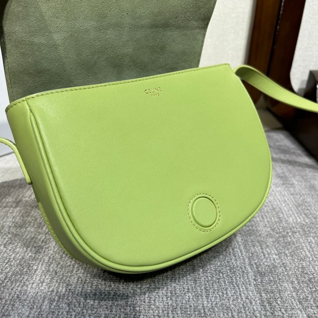 CELINE Folco Cuir Triomphe Shoulder Bag in Green Calfskin Leather High
