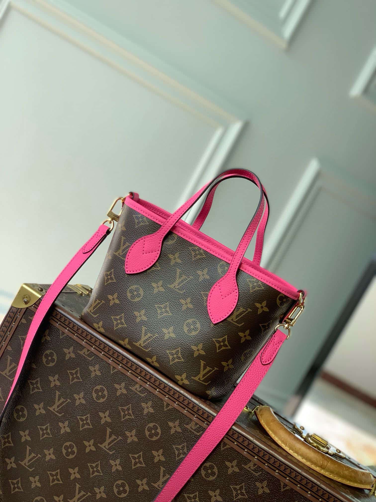 Louis Vuitton Neverfull Bandoulière Inside Out BB M12106 High