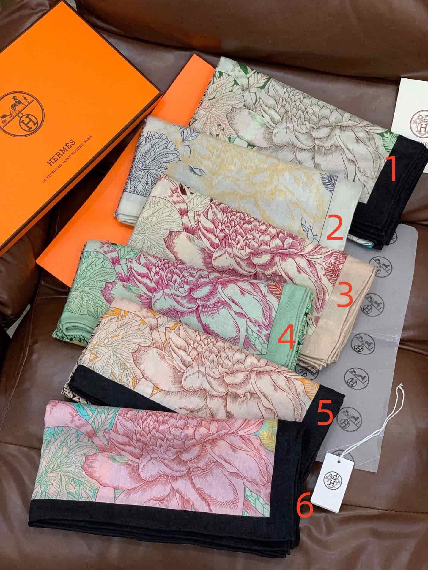 Hermes Faubourg Tropical 140 shawl