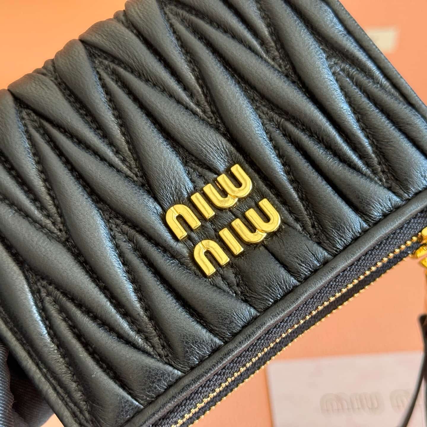 Miu Miu Begonia Black Matelassé Nappa Leather Wallet 5MV017 TOP