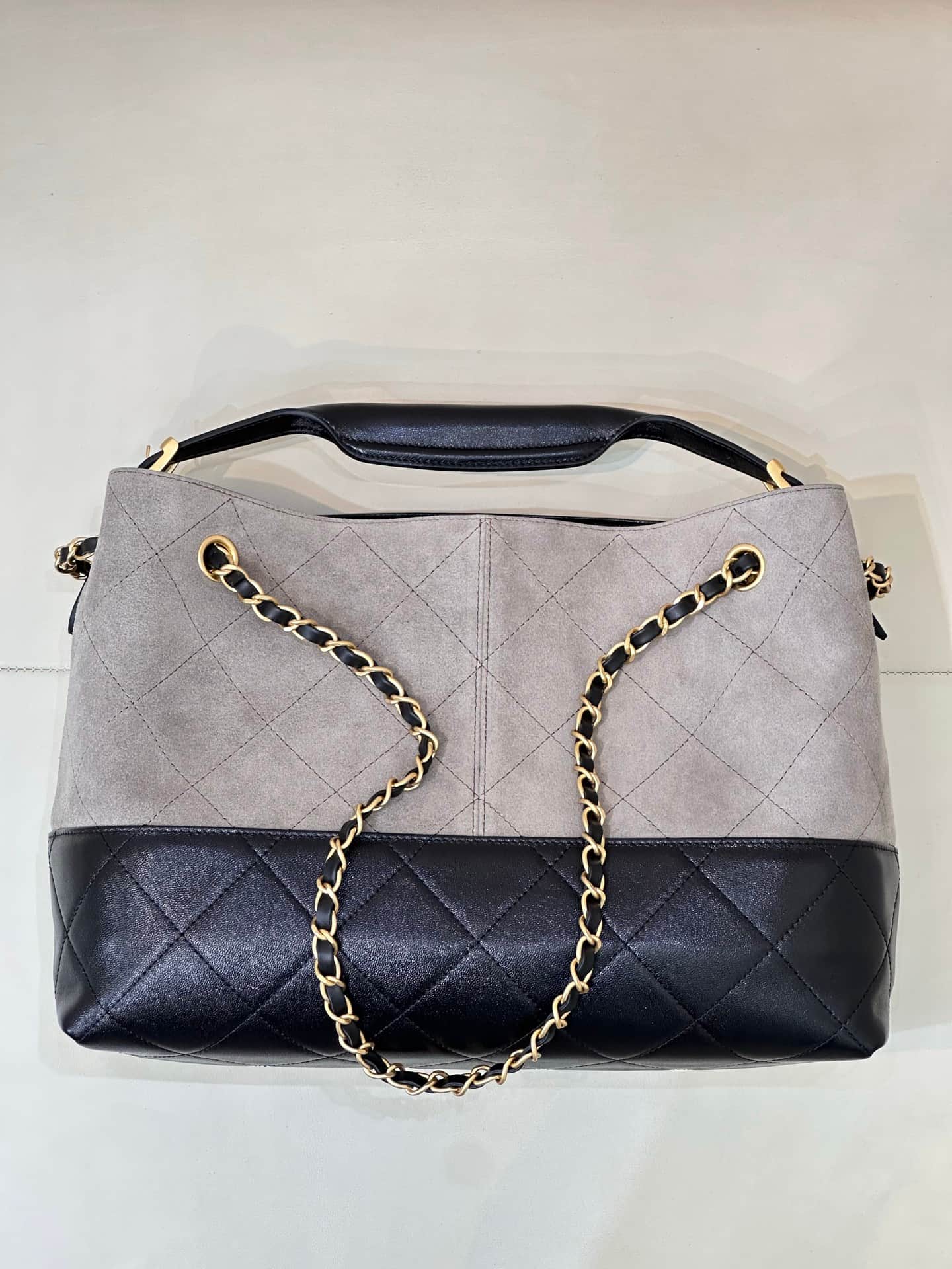 Chanel Small Shopping Bag Suede Calfskin Shiny Lambskin & Gold-Tone Metal AS5634 Grey & Black TOP