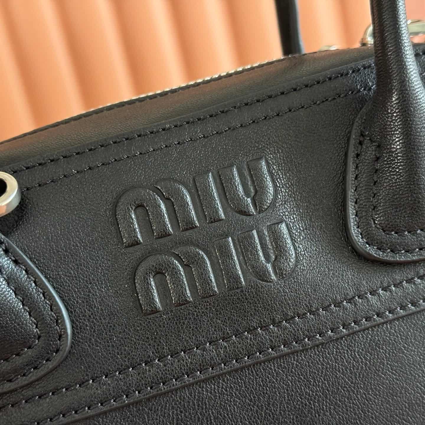 Miu Miu Vivant nappa leather bag Black 5BB200  TOP