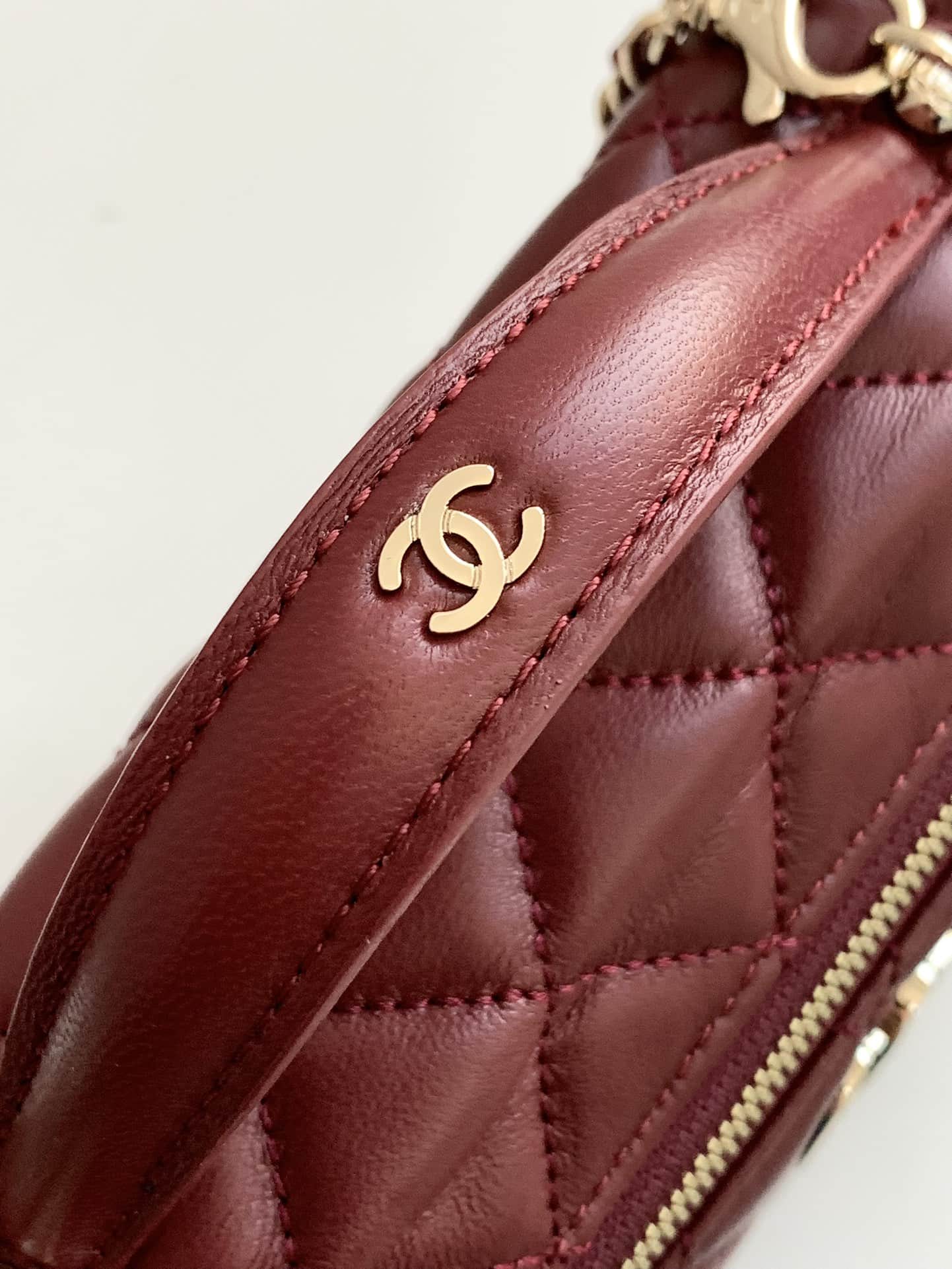 Chanel VANITY WITH CHAIN AP4407 Lambskin & Gold-Tone Metal Red High