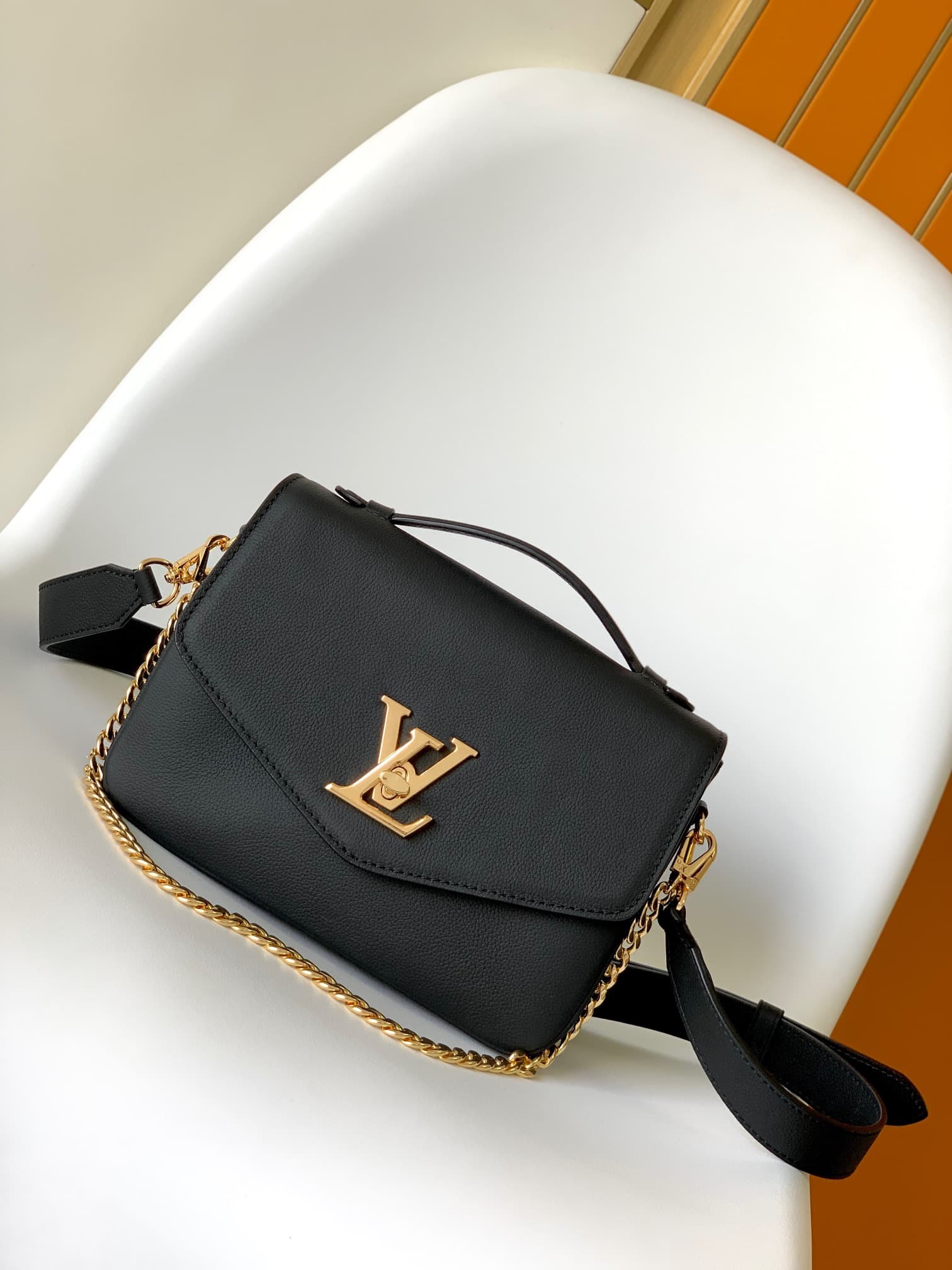 Louis Vuitton Oxford Lockme Grained calf leather M22735 High