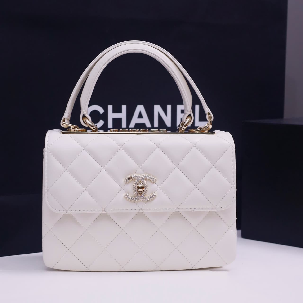 Chanel MINI FLAP BAG WITH TOP HANDLE AS4654 Lambskin &Gold-Tone Metal White A