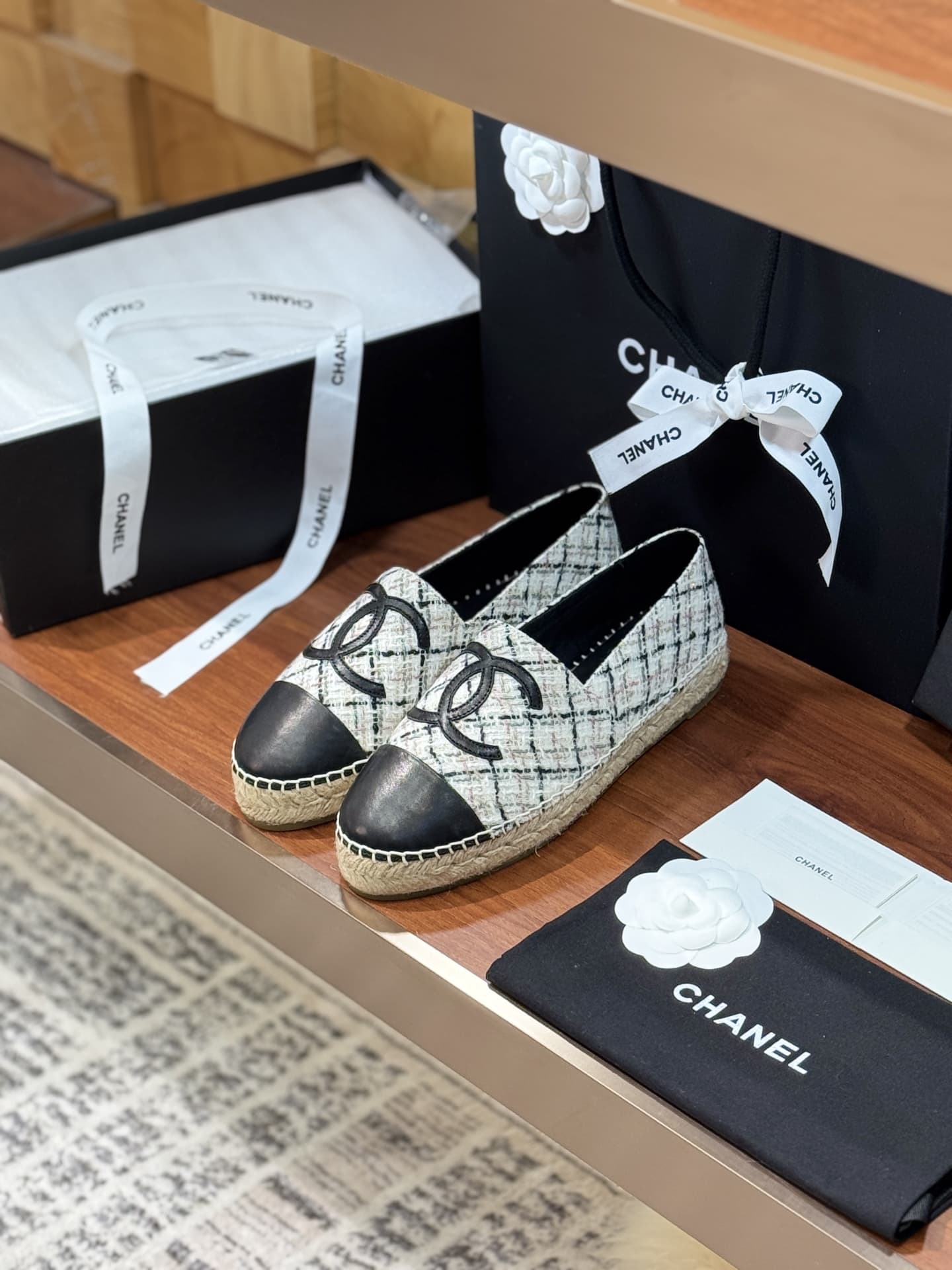 Chanel Tweed CC Cap Toe Espadrille Flats Shoes Women