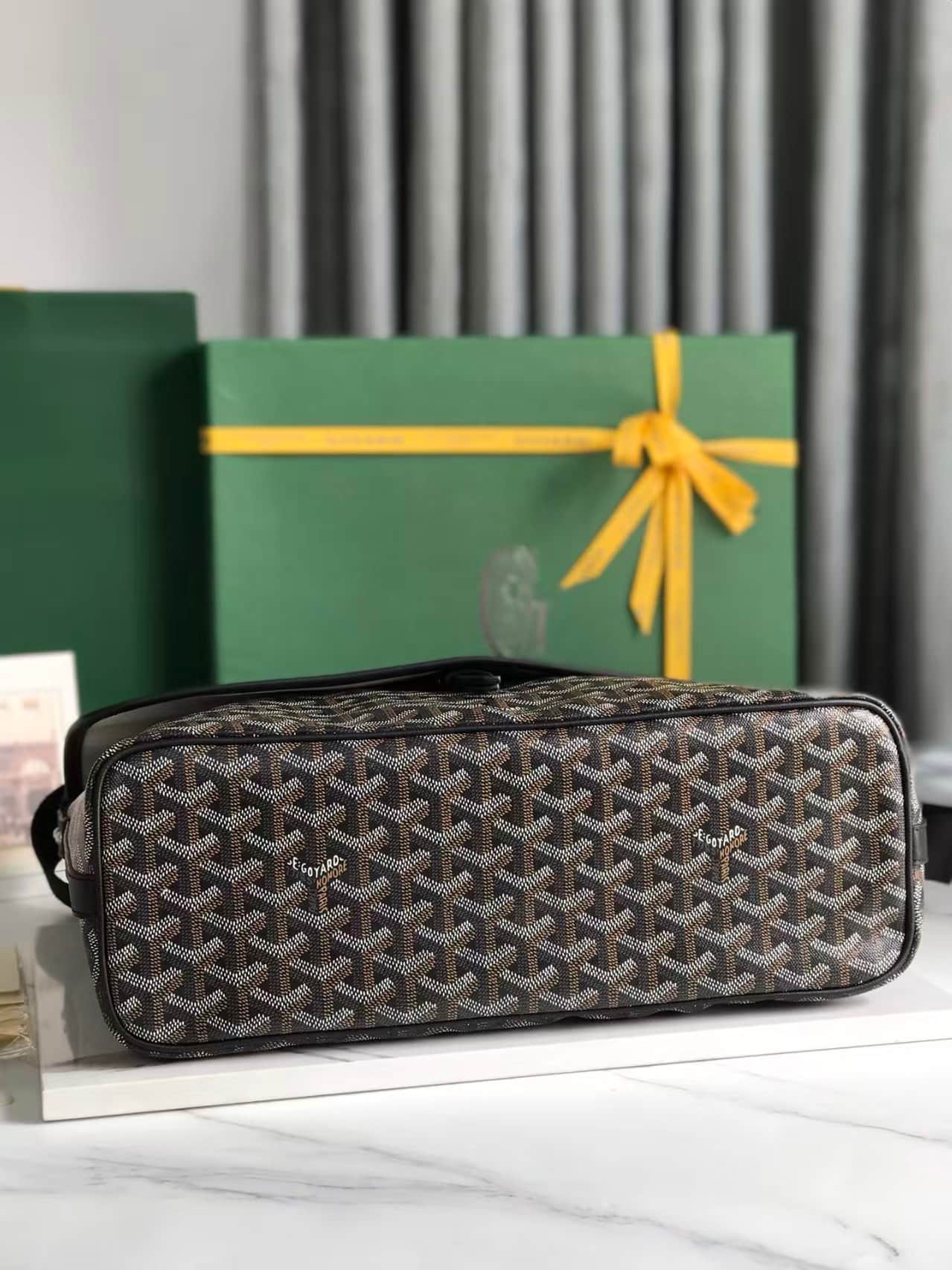 GOYARD Capetien Messenger Bag High