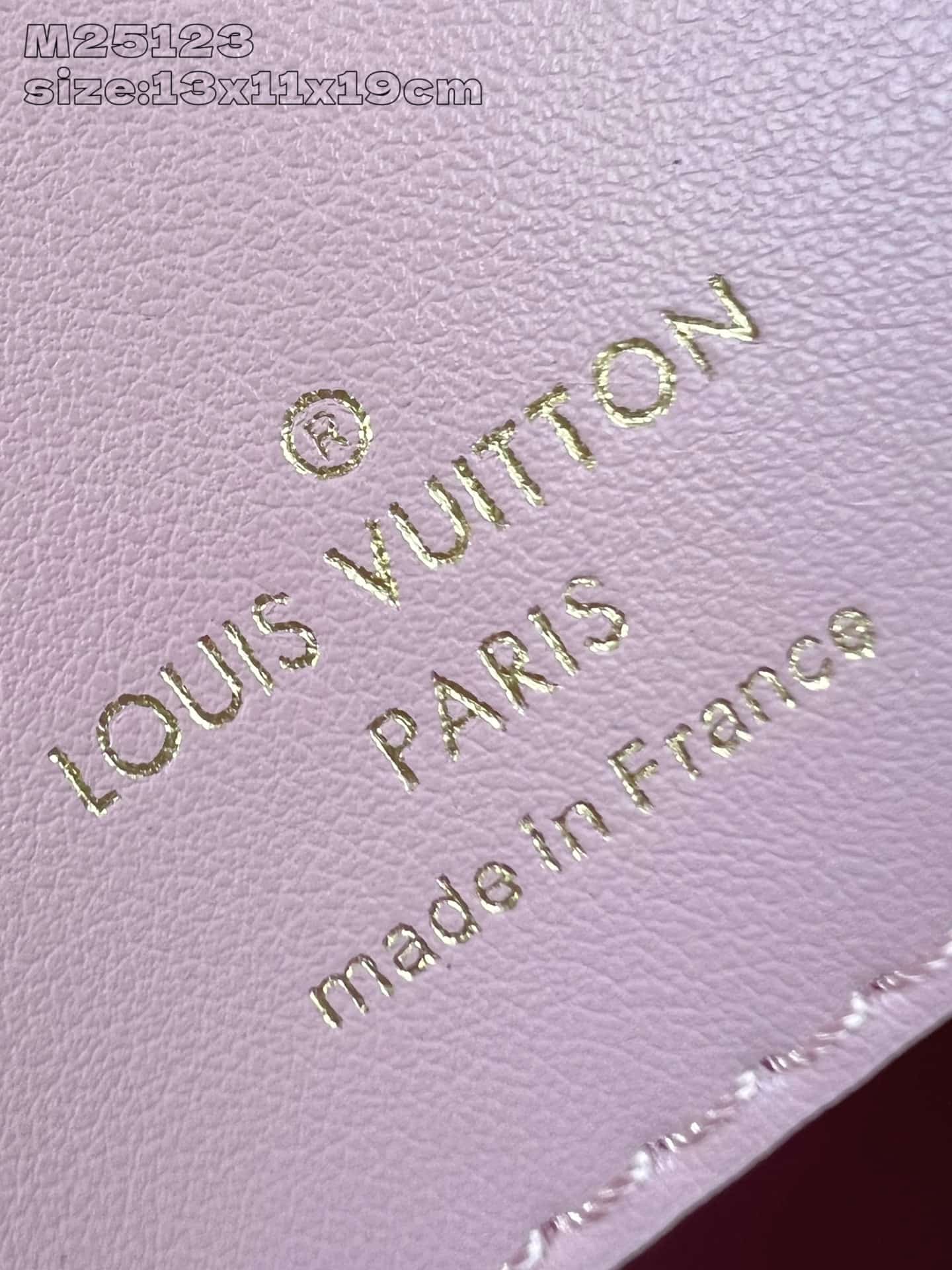 Louis Vuitton Vanity PM Black Puffy lambskin M25123 High