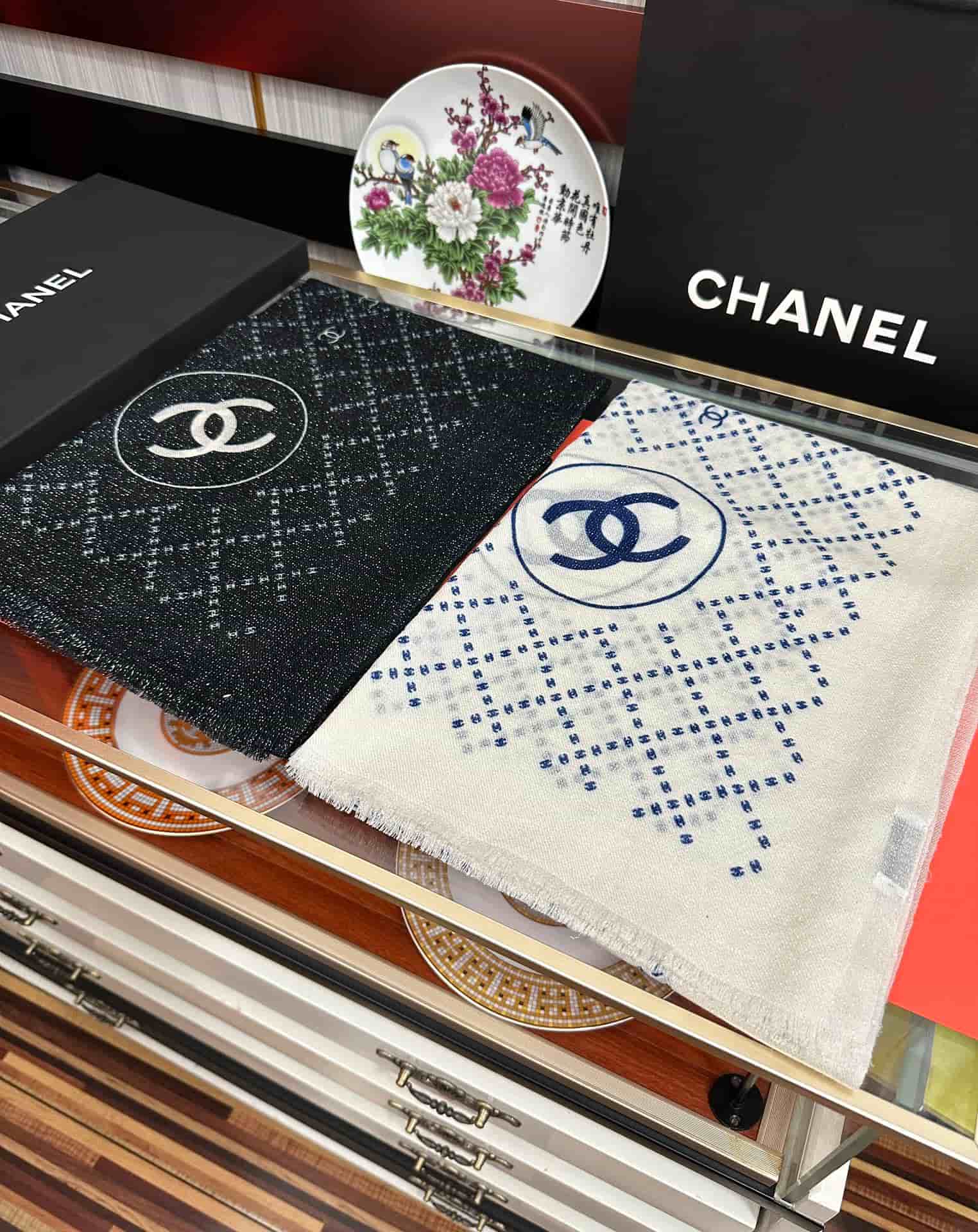 Chanel interlocking CC logo cashmere silk stole scarf