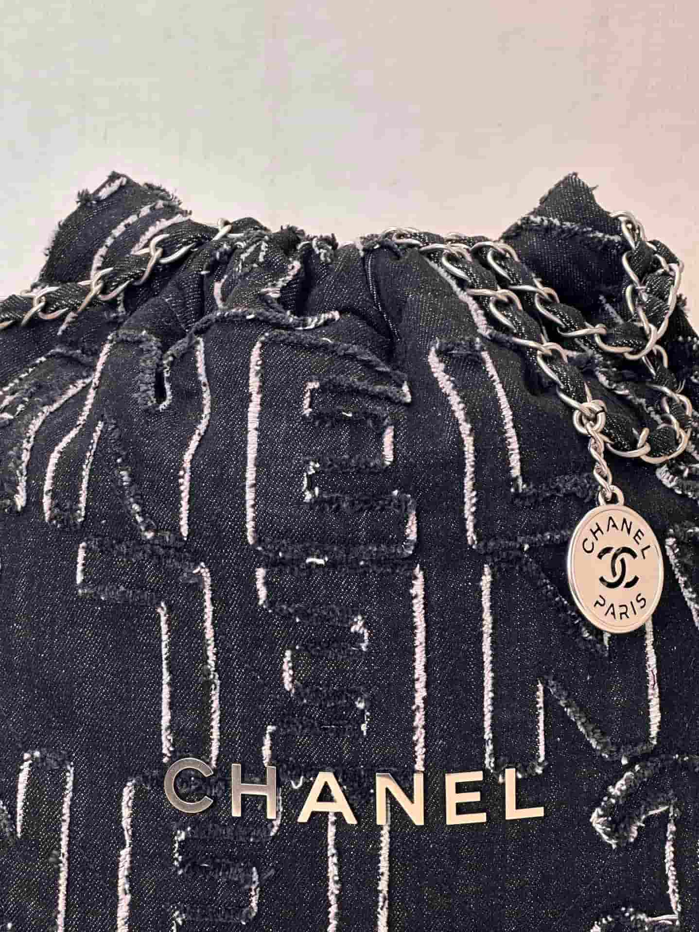 Chanel 22 Small handbag Washed denim & silver-tone metal AS3260 Black  TOP