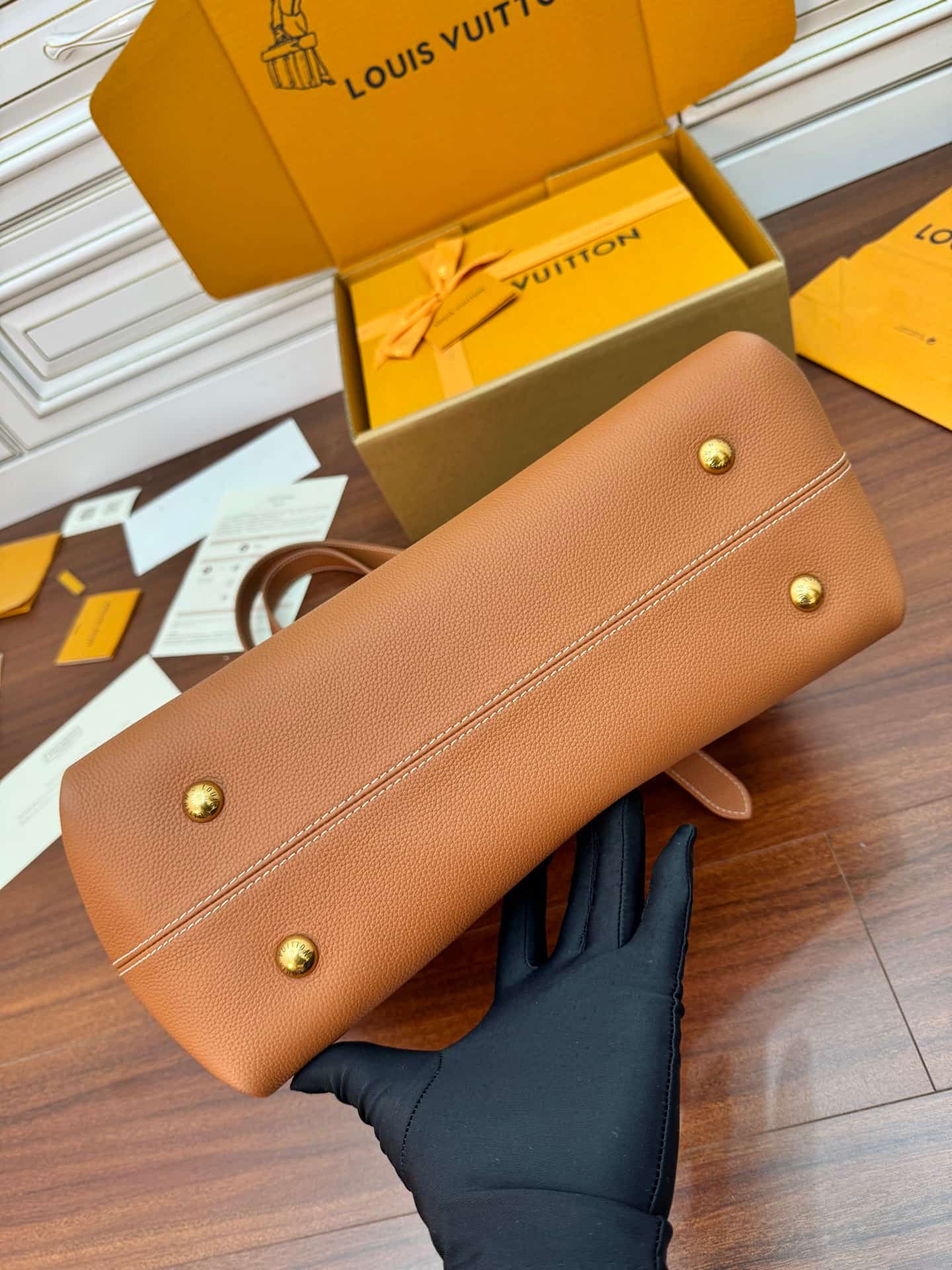Louis Vuitton Low Key Cabas MM Cognac Brown Grained calfskin M25342 TOP
