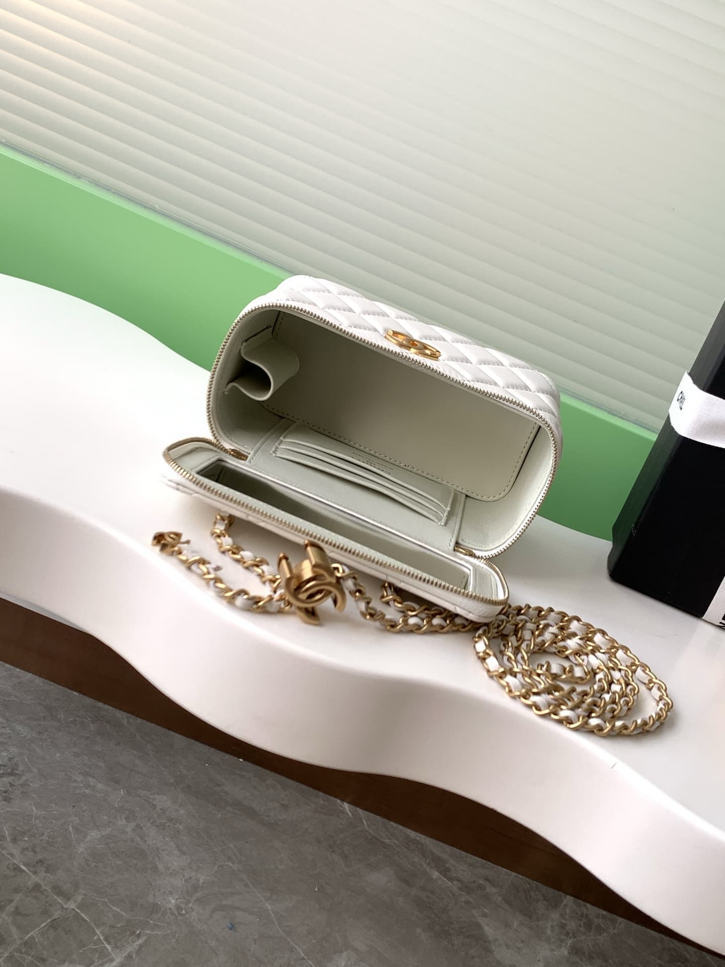 Chanel Vanity with Chain AP3940 Lambskin & Gold Metal White A