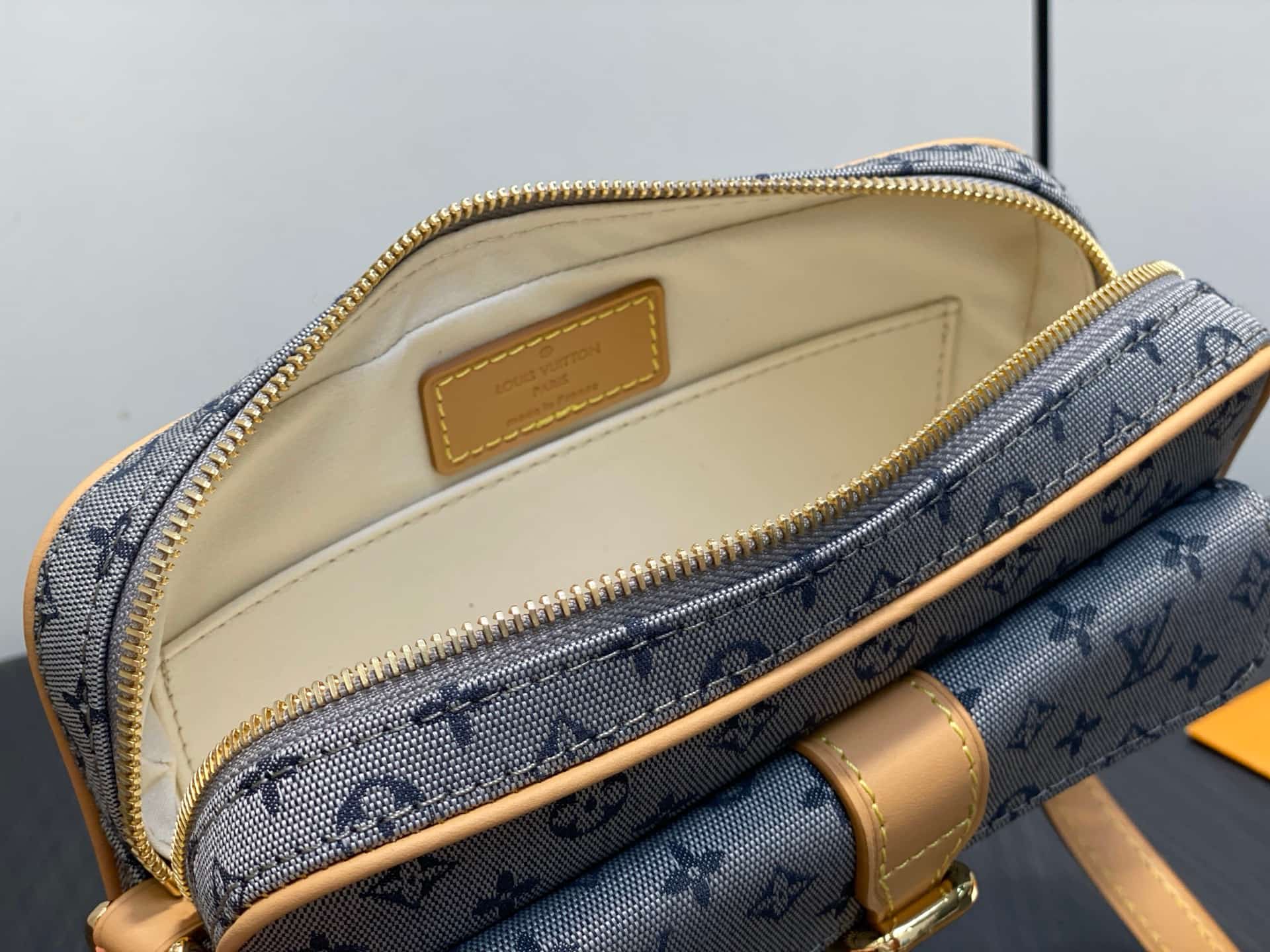 Louis Vuitton Monogram Mini Lin Juliette Crossbody Bag M92004 High