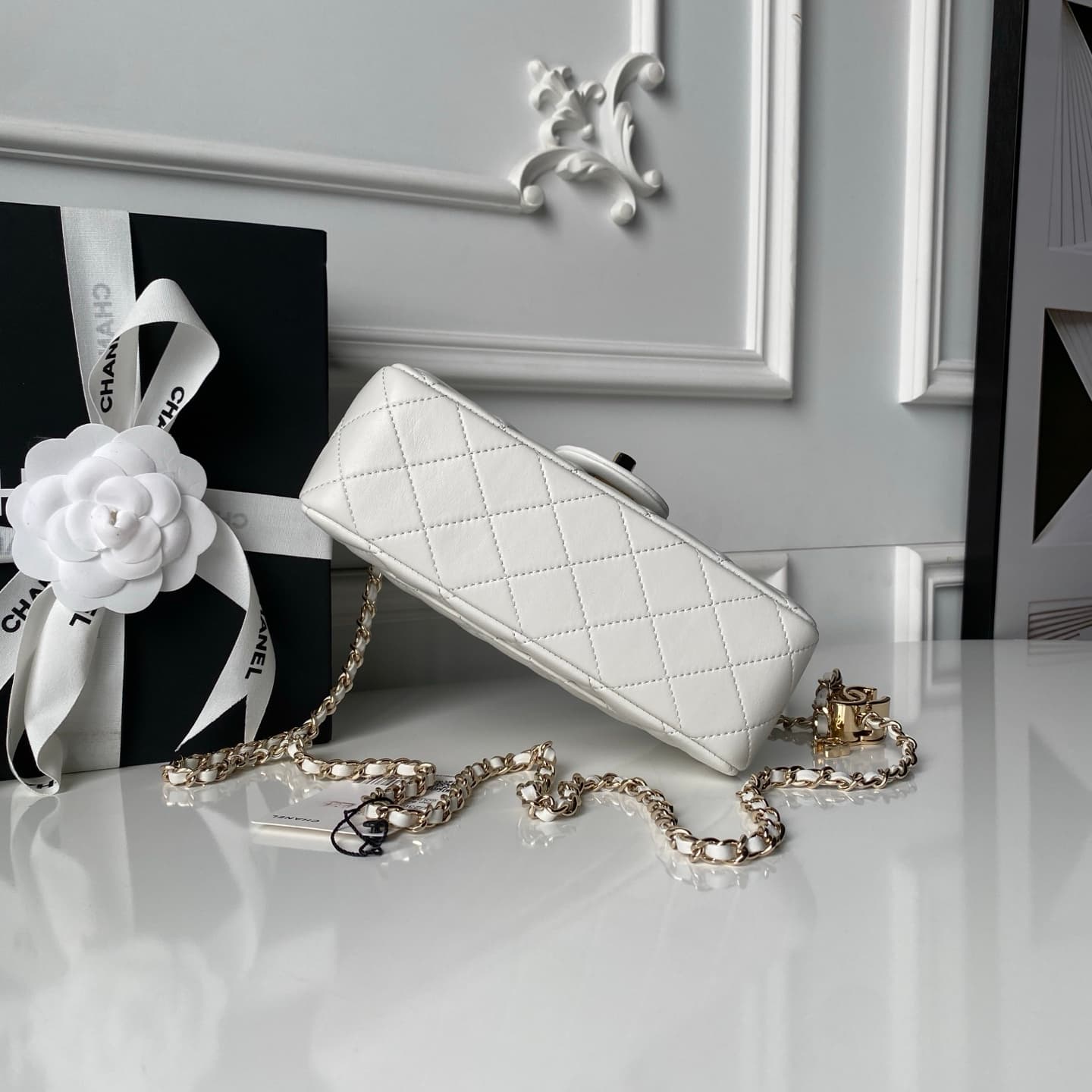 Chanel Classic Flap Bag Lambskin & Gold-Tone Metal AS5759 White A