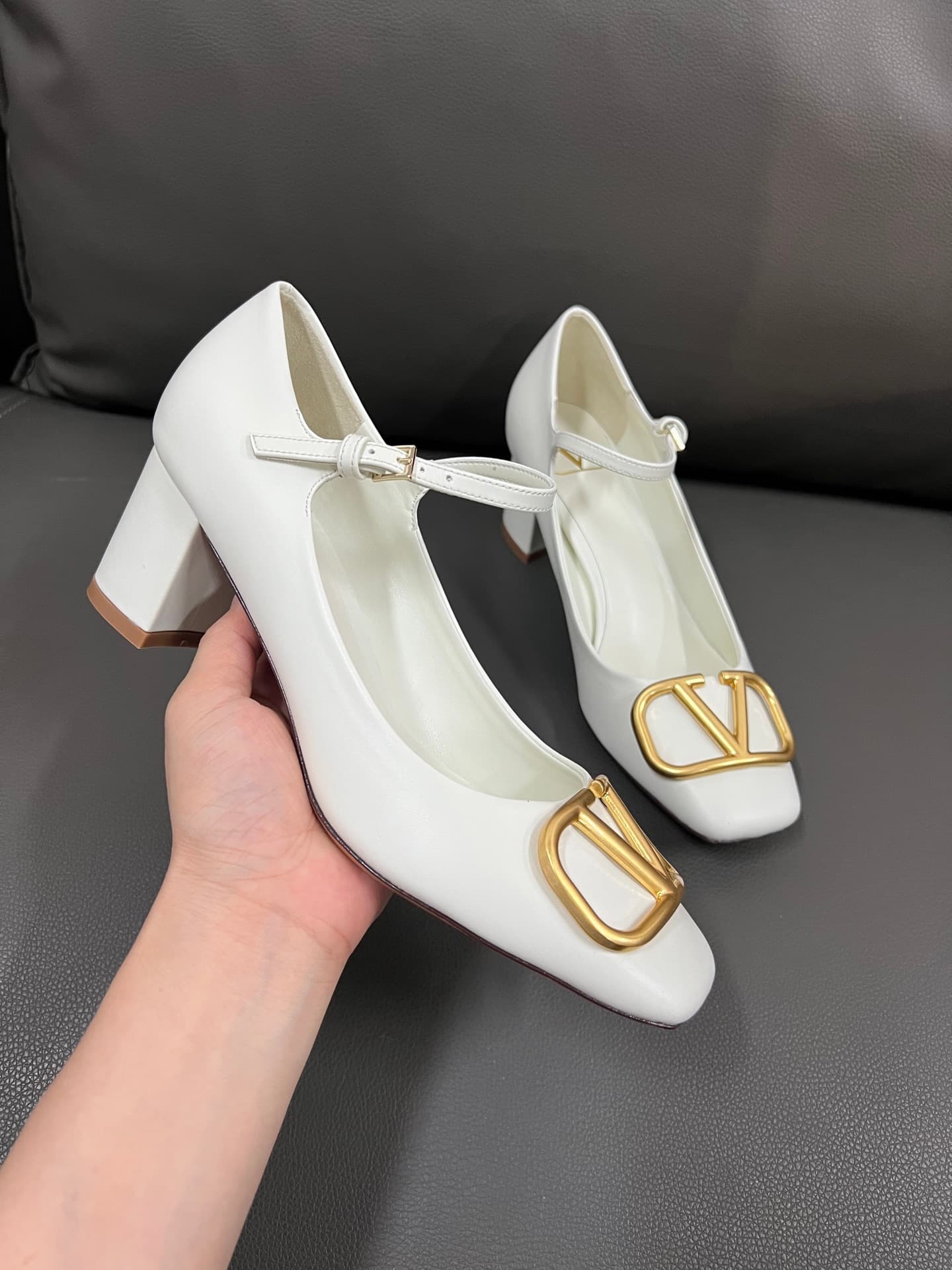 Valentino Garavani VLogo Mary Jane Pumps