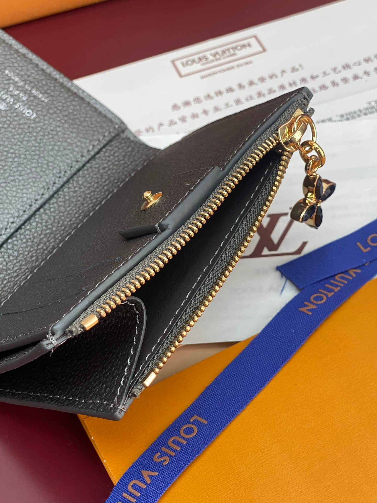 Louis Vuitton Lisa Wallet Embossed supple grained cowhide leather M12536 Gun Metal High