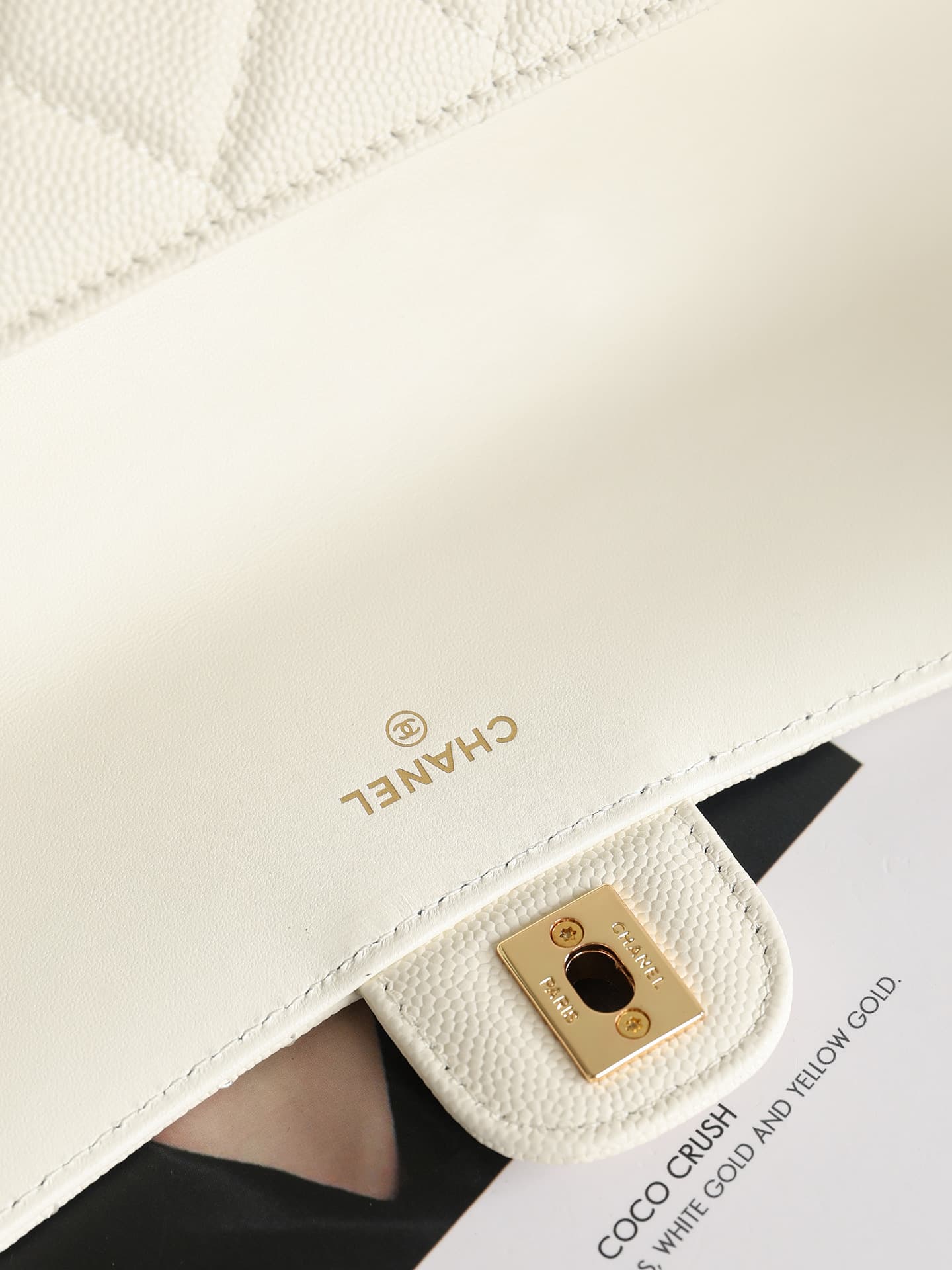 Chanel Clutch with chain Grained Calfskin & Gold-Tone Metal White AP5280 A