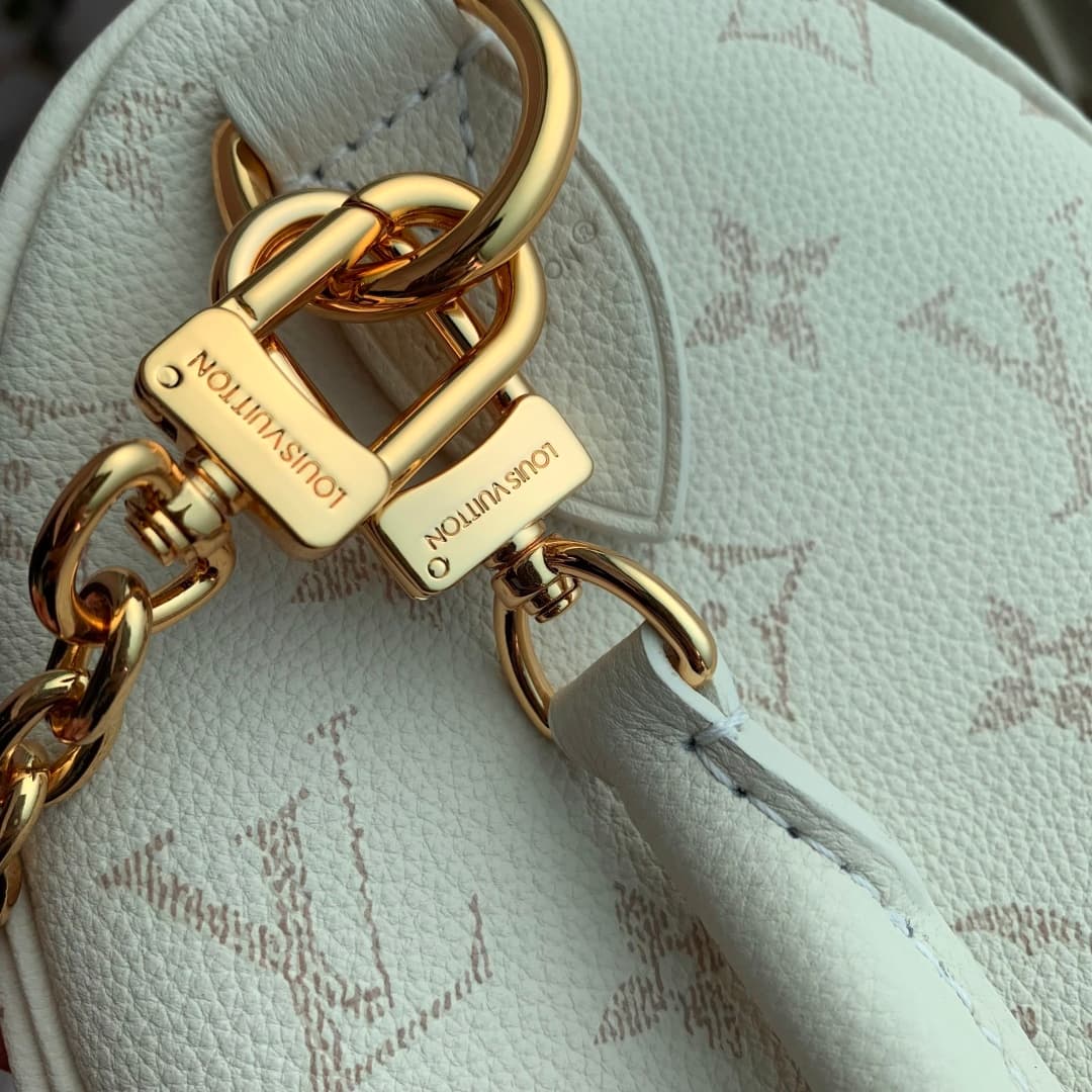 Louis Vuitton Speedy Bandoulière 25 Monogram leather M26690 White High