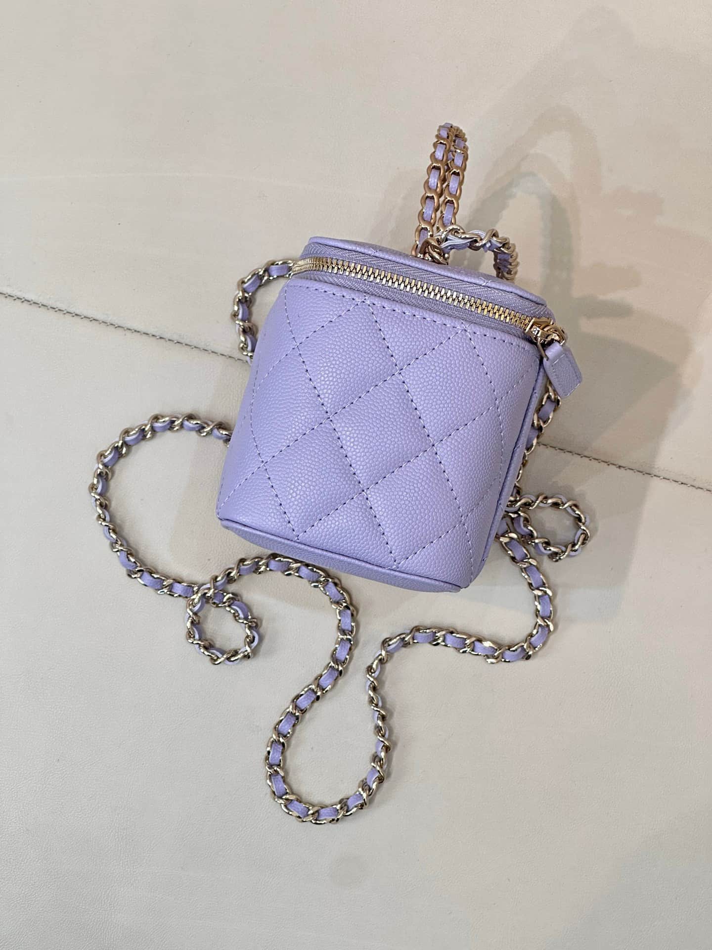 Chanel Classic Top Handle Vanity Case Grained Calfskin& Gold-Tone Metal Purple AP5182 TOP