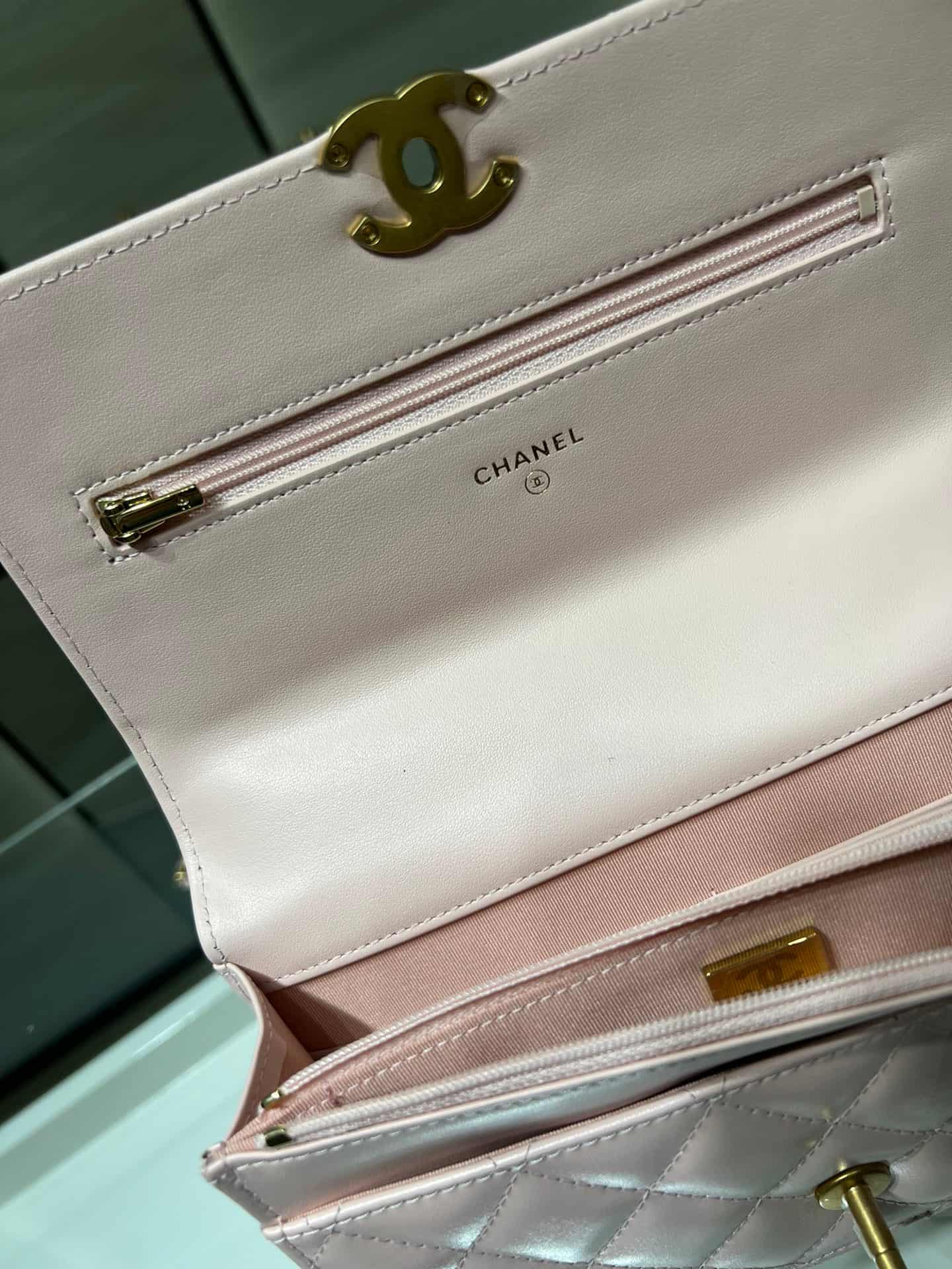 Chanel Wallet on Chain Shiny Calfskin & Gold-Tone Metal Pink AP2289 High