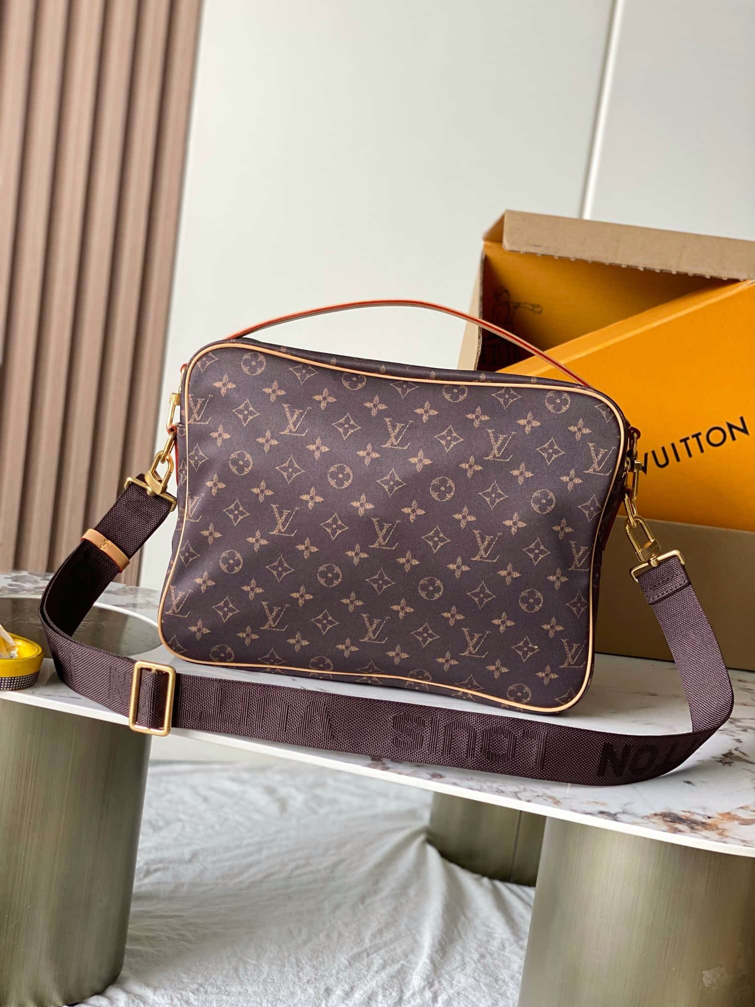 Louis Vuitton Nil XL Monogram  Silk Tech M29853 TOP