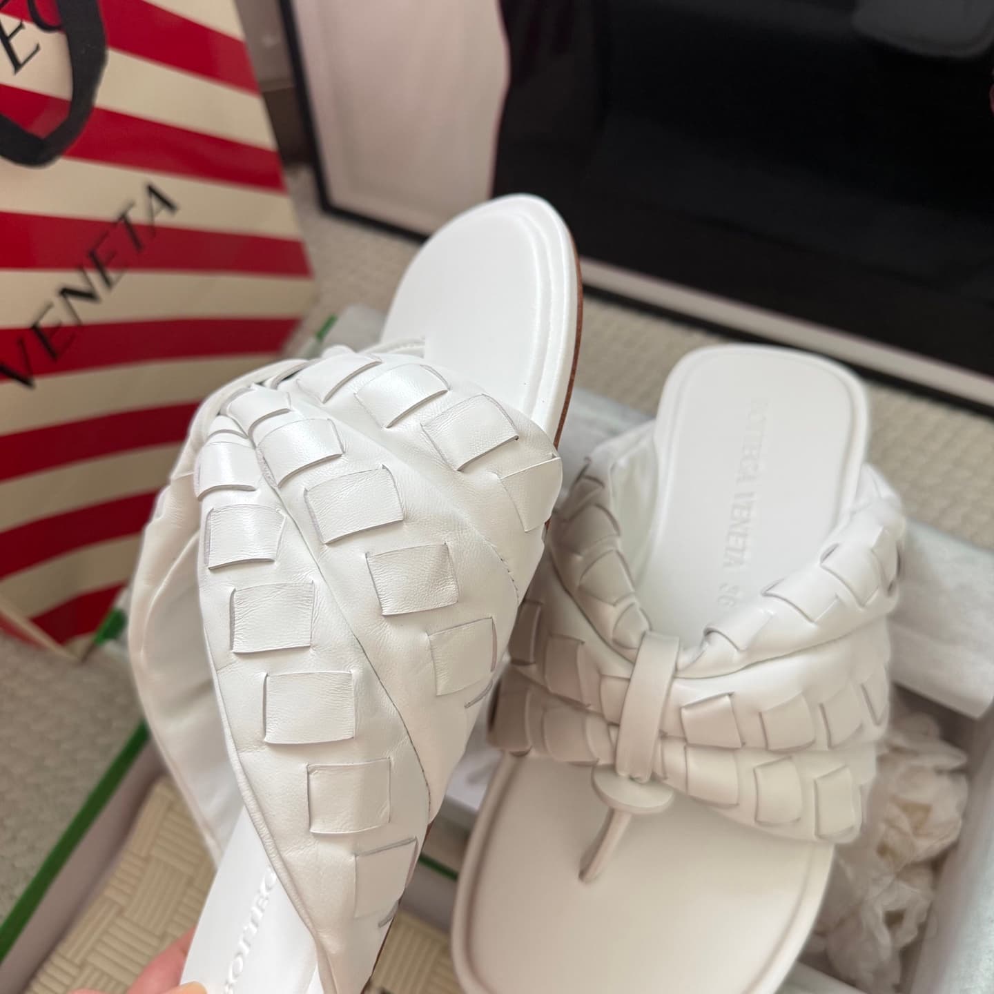 Bottega Veneta Salsa Flat Thong Sandals Women Men