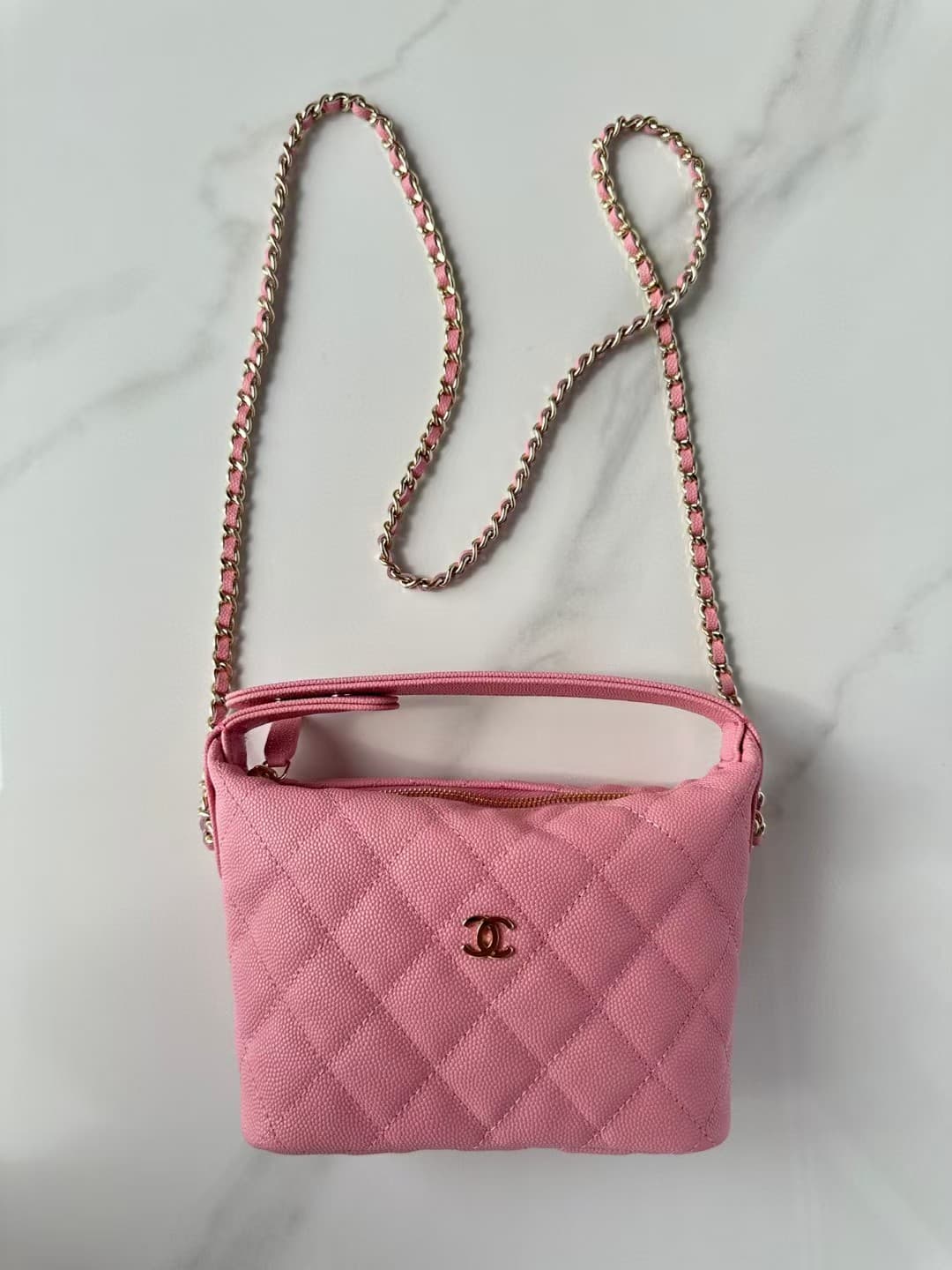 Chanel 25C Quilted Hobo Clutch on Chain Grained Calfskin & Gold Metal AP4386 A
