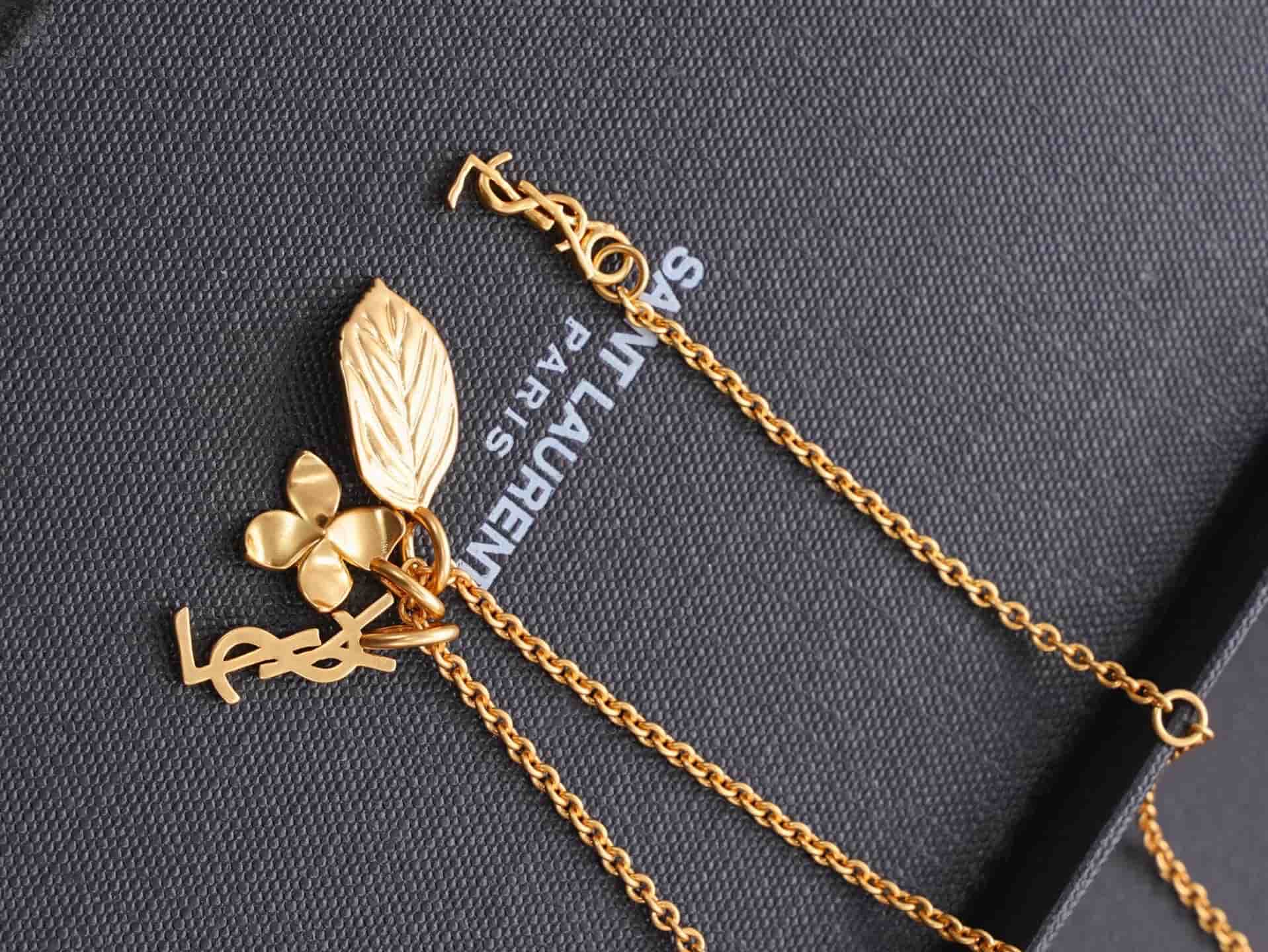 Saint Laurent CASSANDRE Necklace High