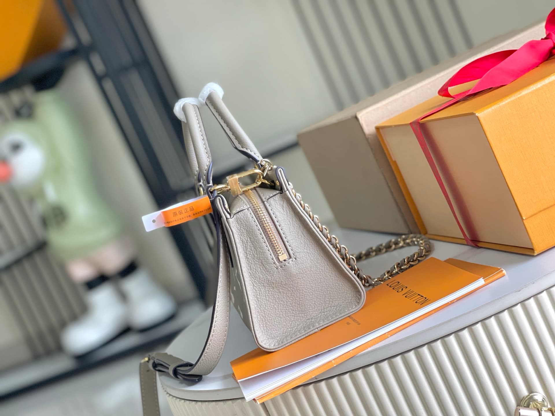 Louis Vuitton ONTHEGO East West Monogram Empreinte M23641 TOP