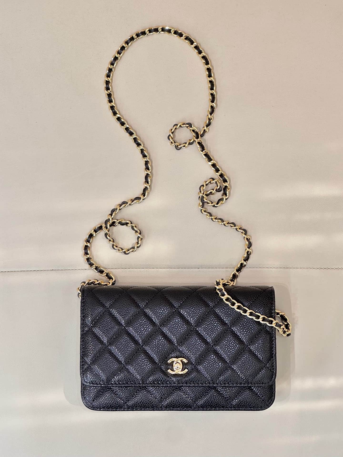 Chanel Classic Wallet on Chain Grained Shiny Calfskin & Gold-Tone Metal AP4241 Black TOP