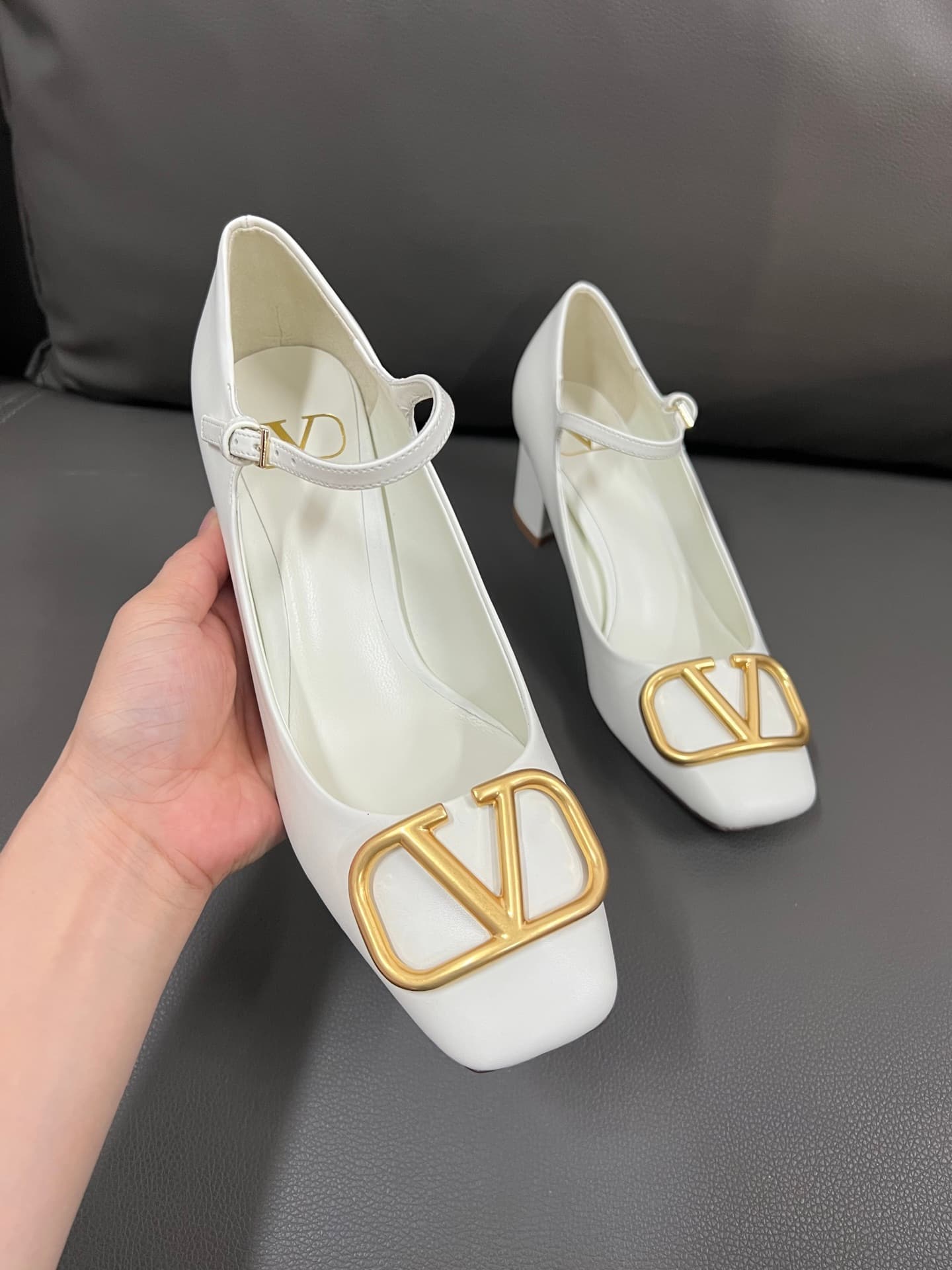 Valentino Garavani VLogo Mary Jane Pumps