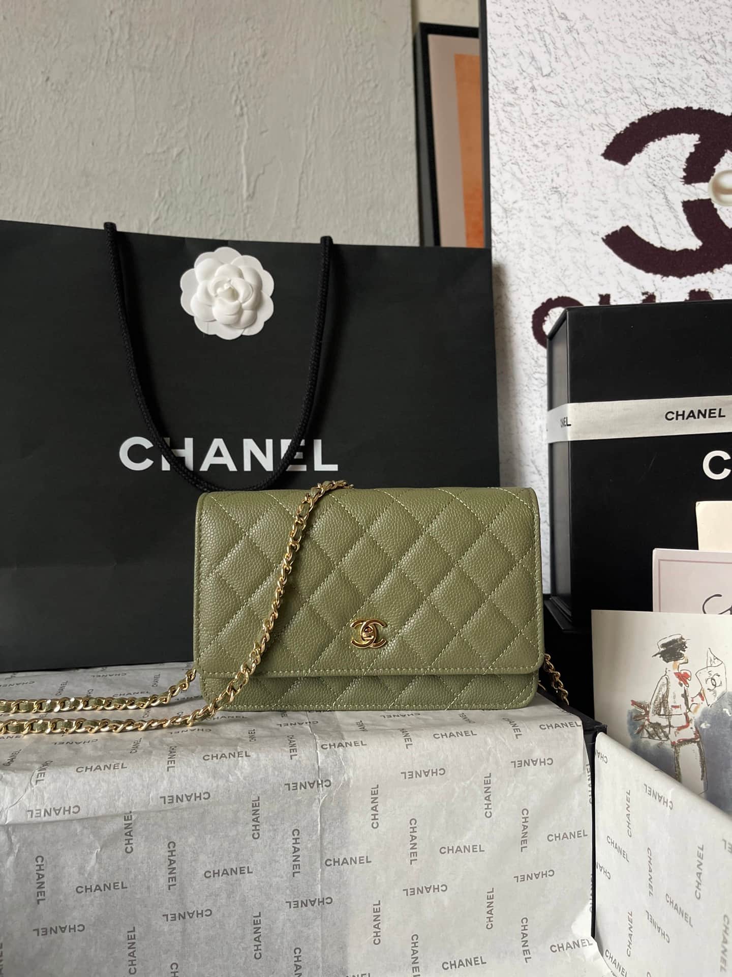 Chanel Classic Wallet on Chain Grained Shiny Calfskin & Gold-Tone Metal AP4241 Dark Green A
