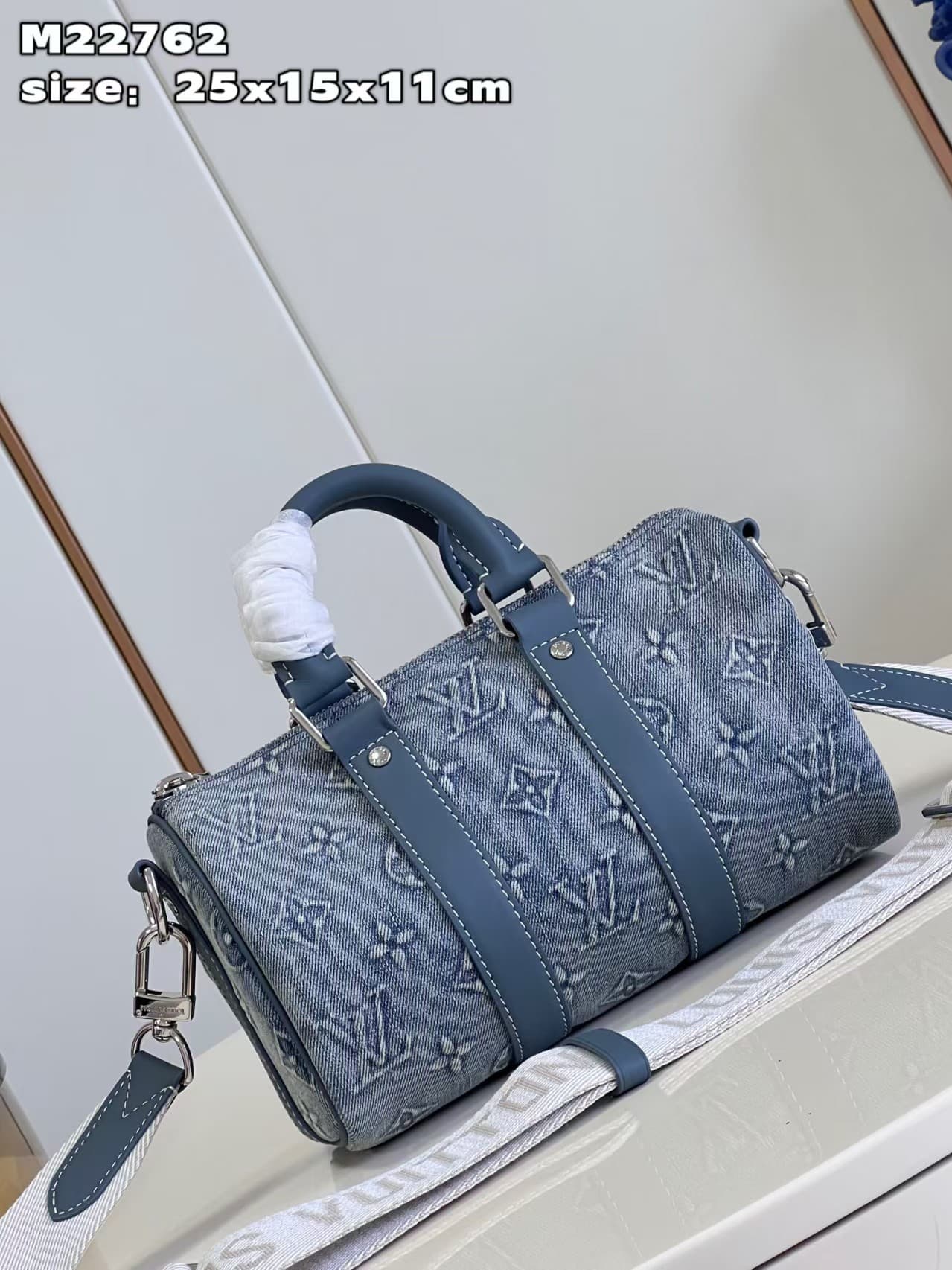 Louis Vuitton Keepall Bandoulière 25 Blue Monogram Washed Denim M22762 High