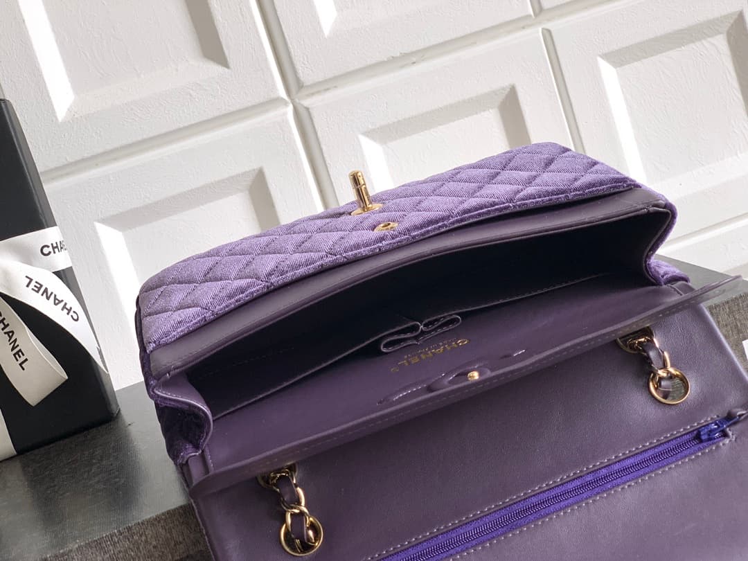 Chanel Medium CLASSIC HANDBAG Velvet  & Gold-Tone Metal Purple A