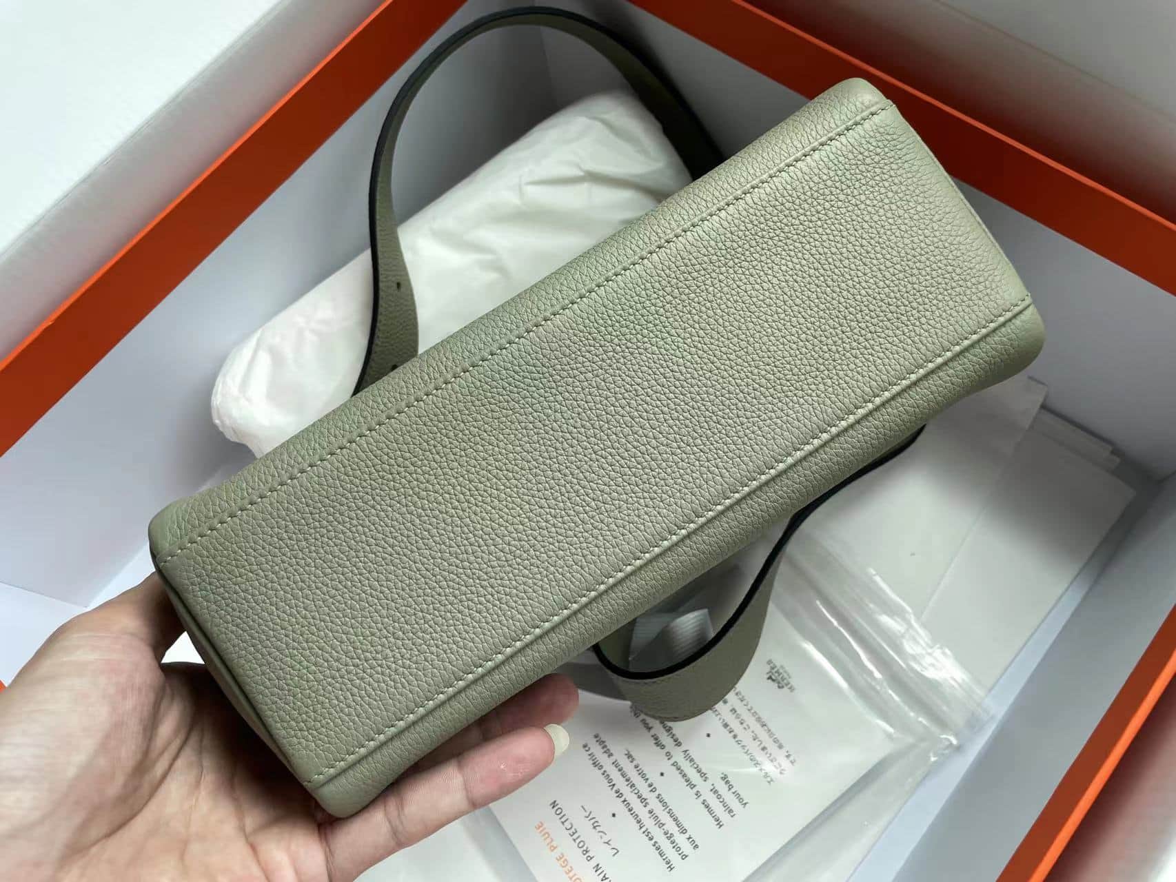 Hermes Kelly Messenger 25cm Taurillon Clemence Leather In Menthe WAX