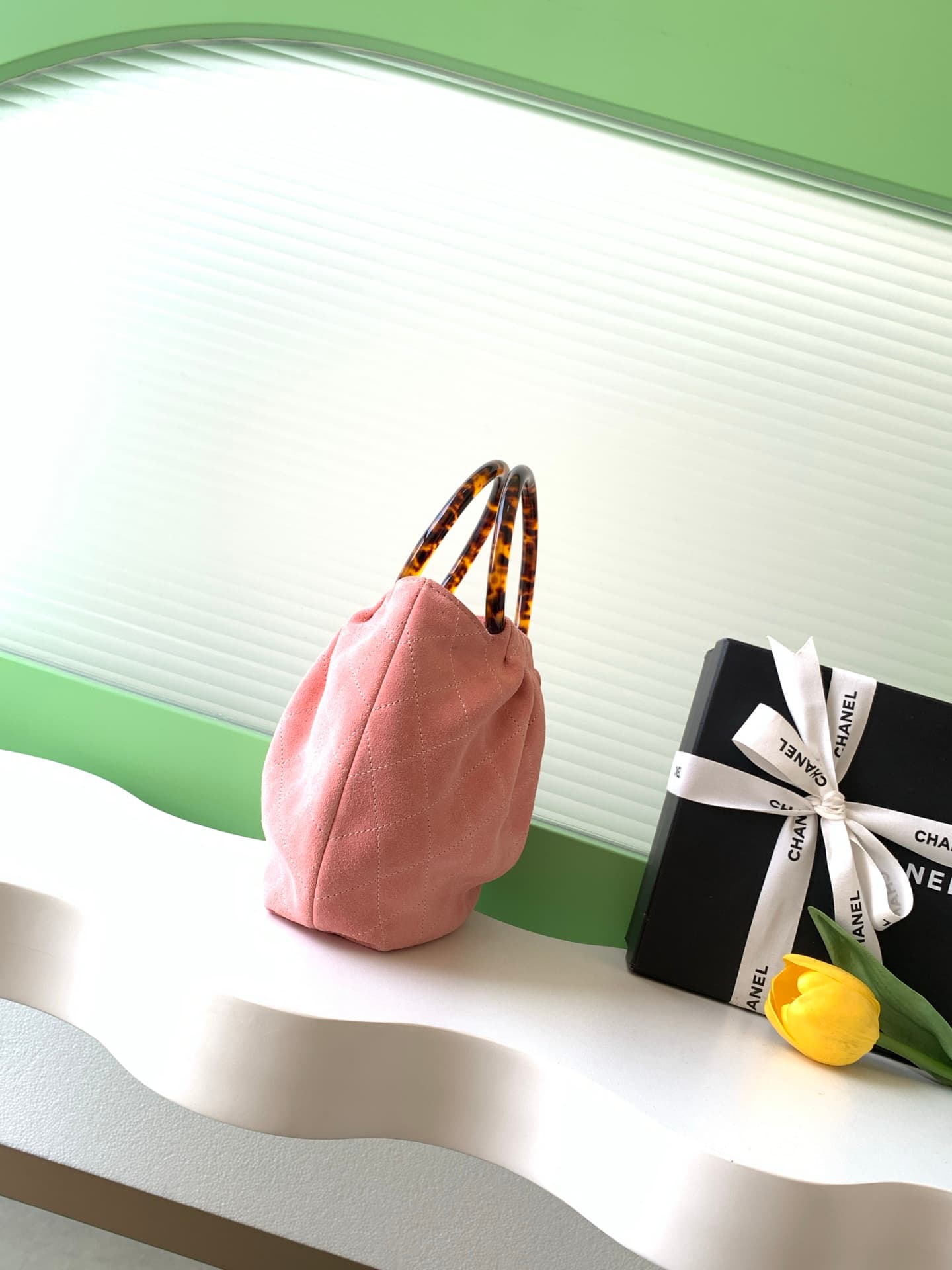 Chanel Small Hobo Bag Suede Calfskin Turtoise-Shell Effect Plexi & Gold-Tone Metal Pink AS6022 High