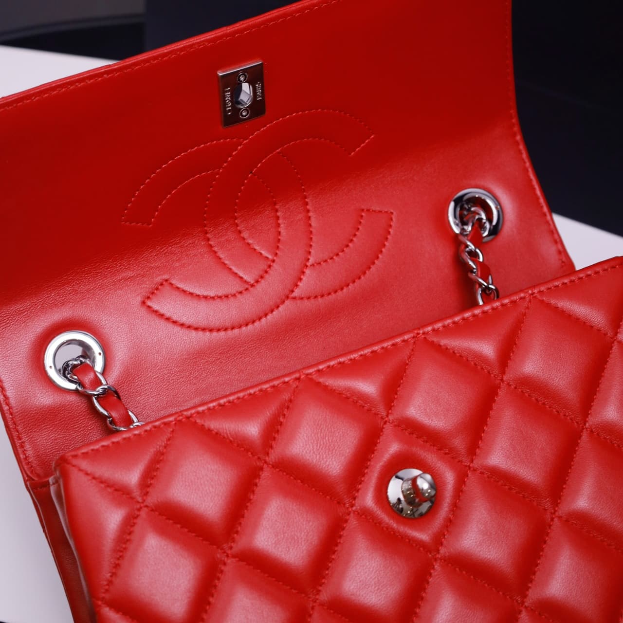 SMALL FLAP BAG WITH TOP HANDLE Lambskin Silver Metal Red A
