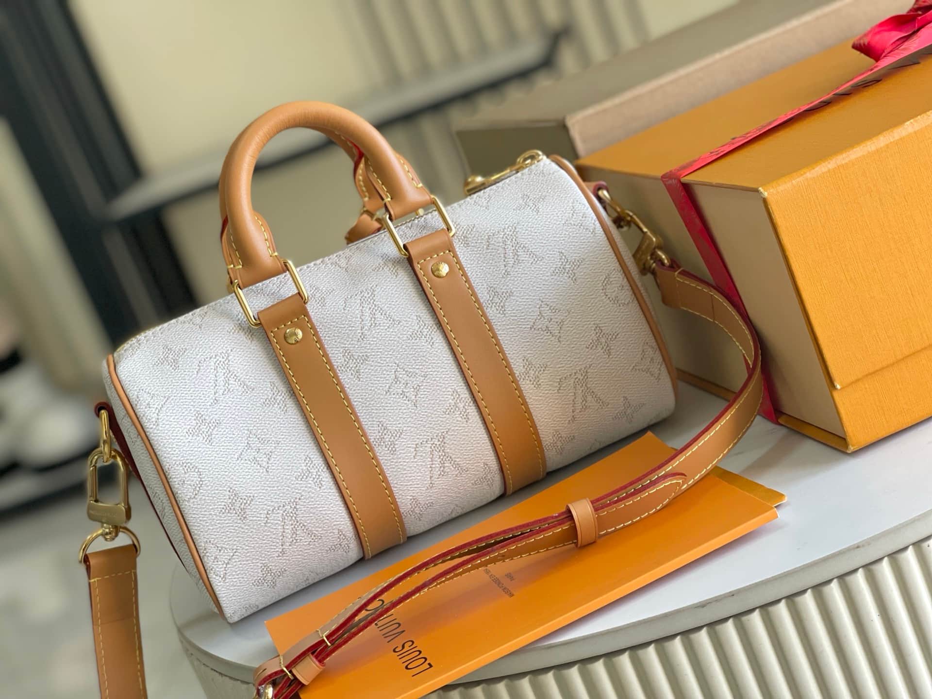 Louis Vuitton Keepall Bandoulière 25 Off-white M15076 TOP