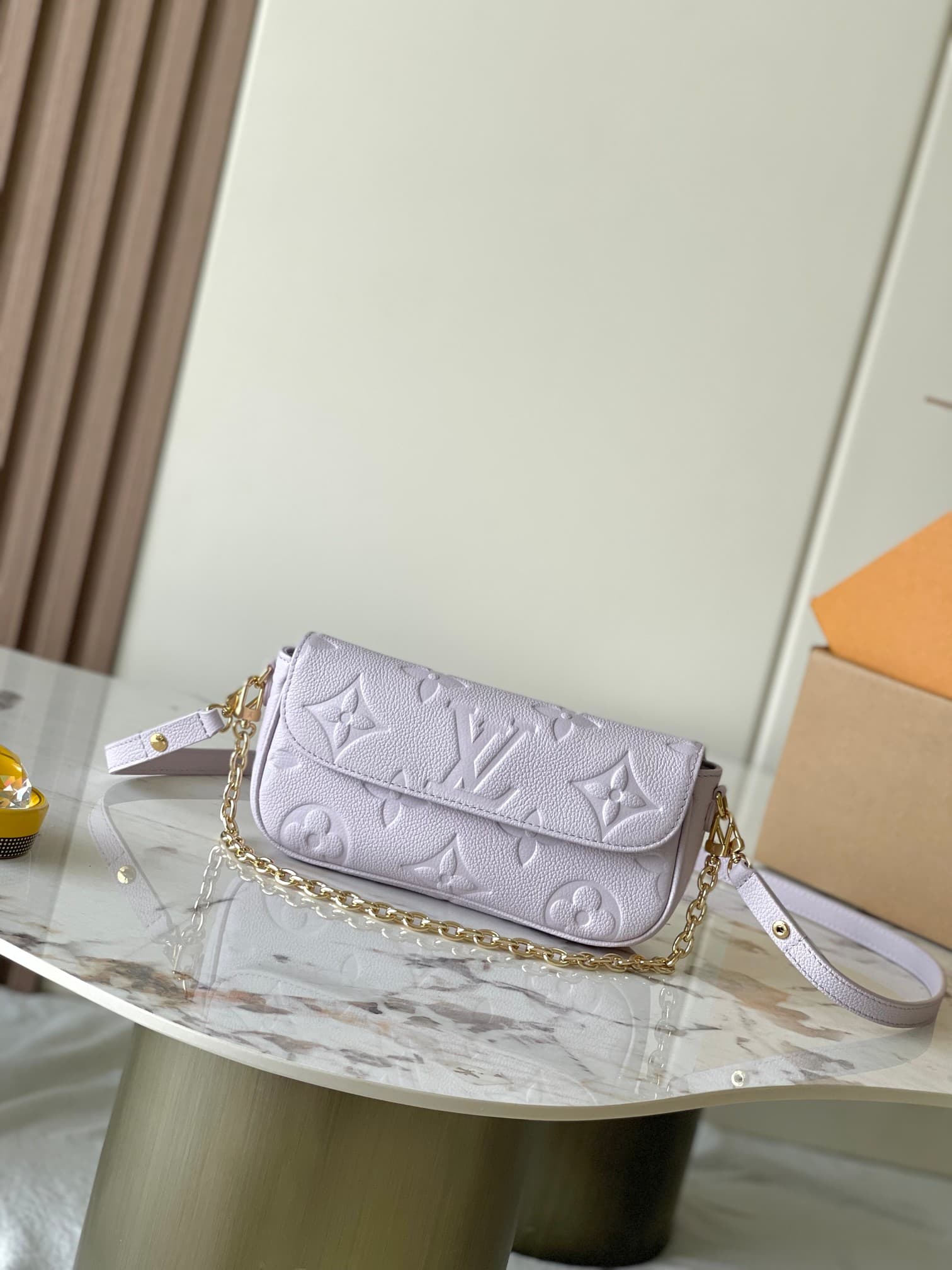 Louis Vuitton Wallet On Chain Ivy Embossed grained cowhide leather M25714 Misty TOP