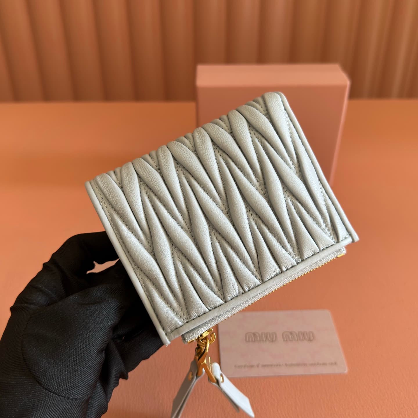 Miu Miu Begonia Pearl Gray Matelassé Nappa Leather Wallet 5MV017 TOP