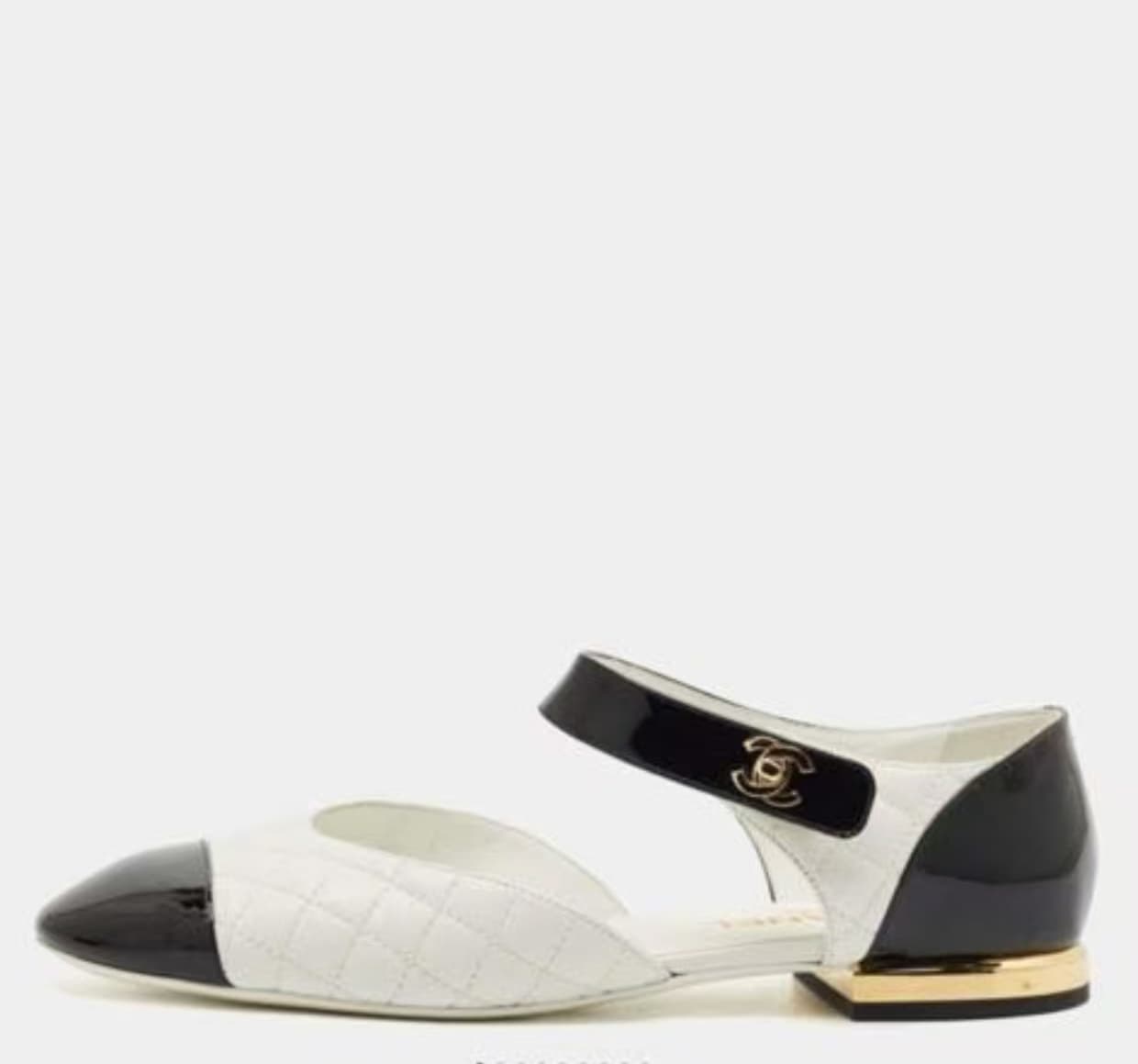 Chanel Black/White Quilted Patent and LeatherCC Turnlock Ballet Flats