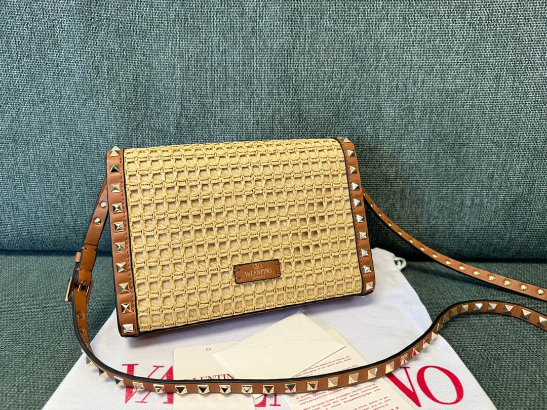 Valentino Garavani Small Rockstud Raffia Shoulder Bag Beige High