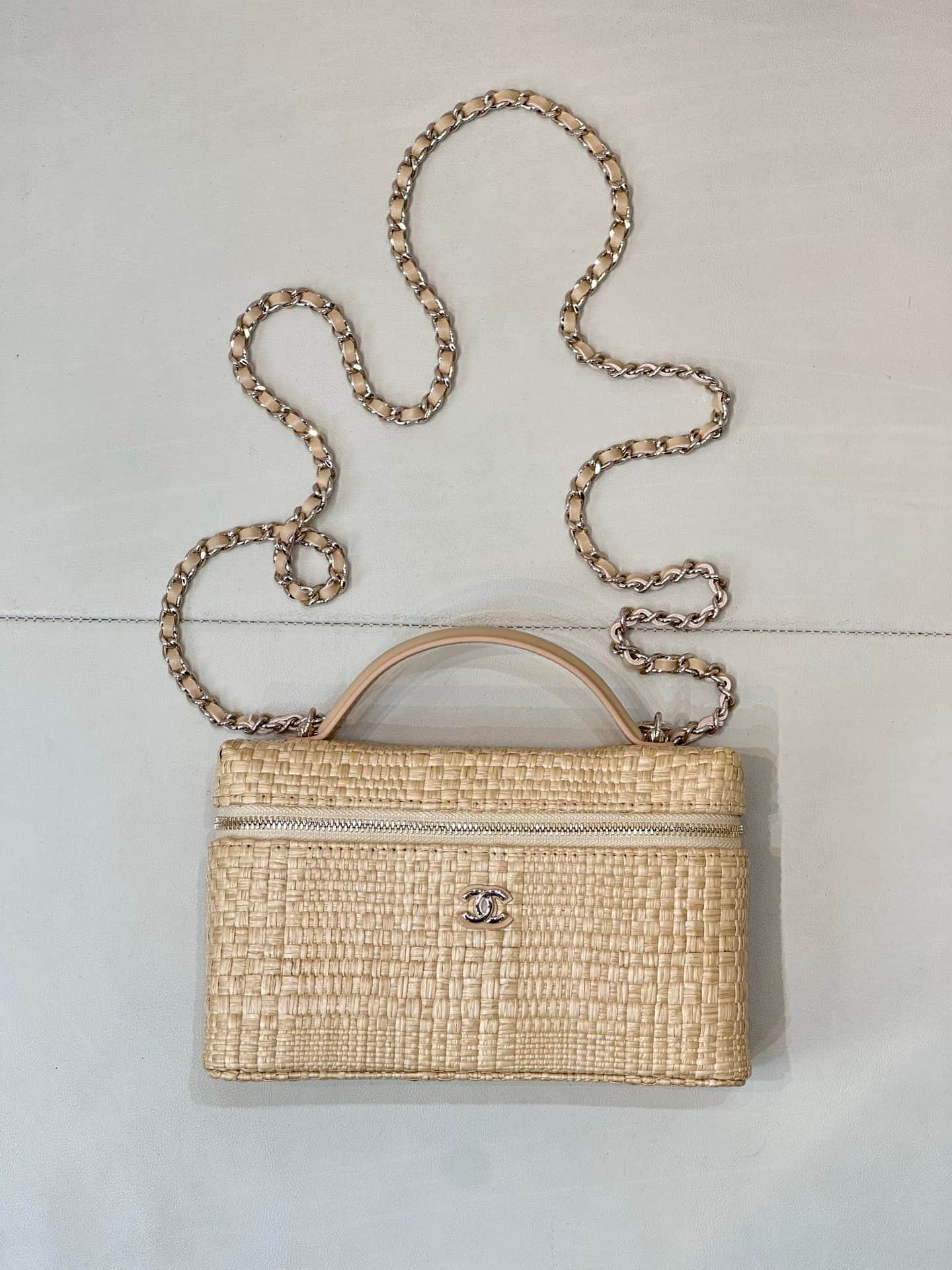 Chanel Classic Vanity with Chain Braided Raffia & Gold-Tone Metal Beige AP4385 TOP