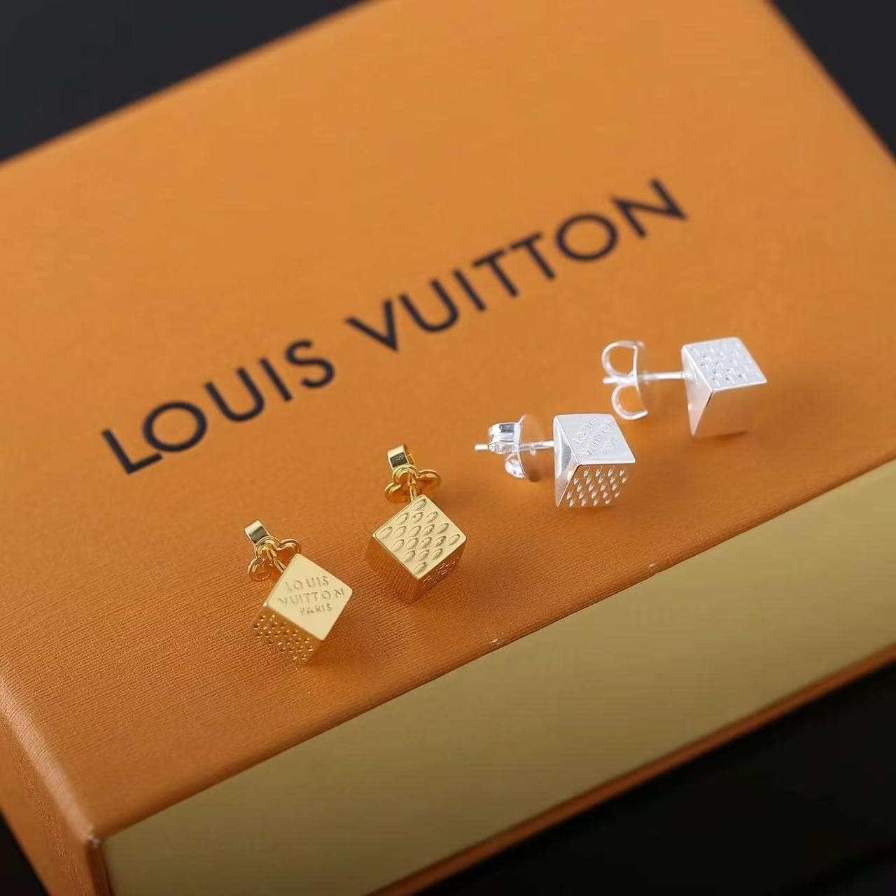 Louis Vuitton Cube Earrings High