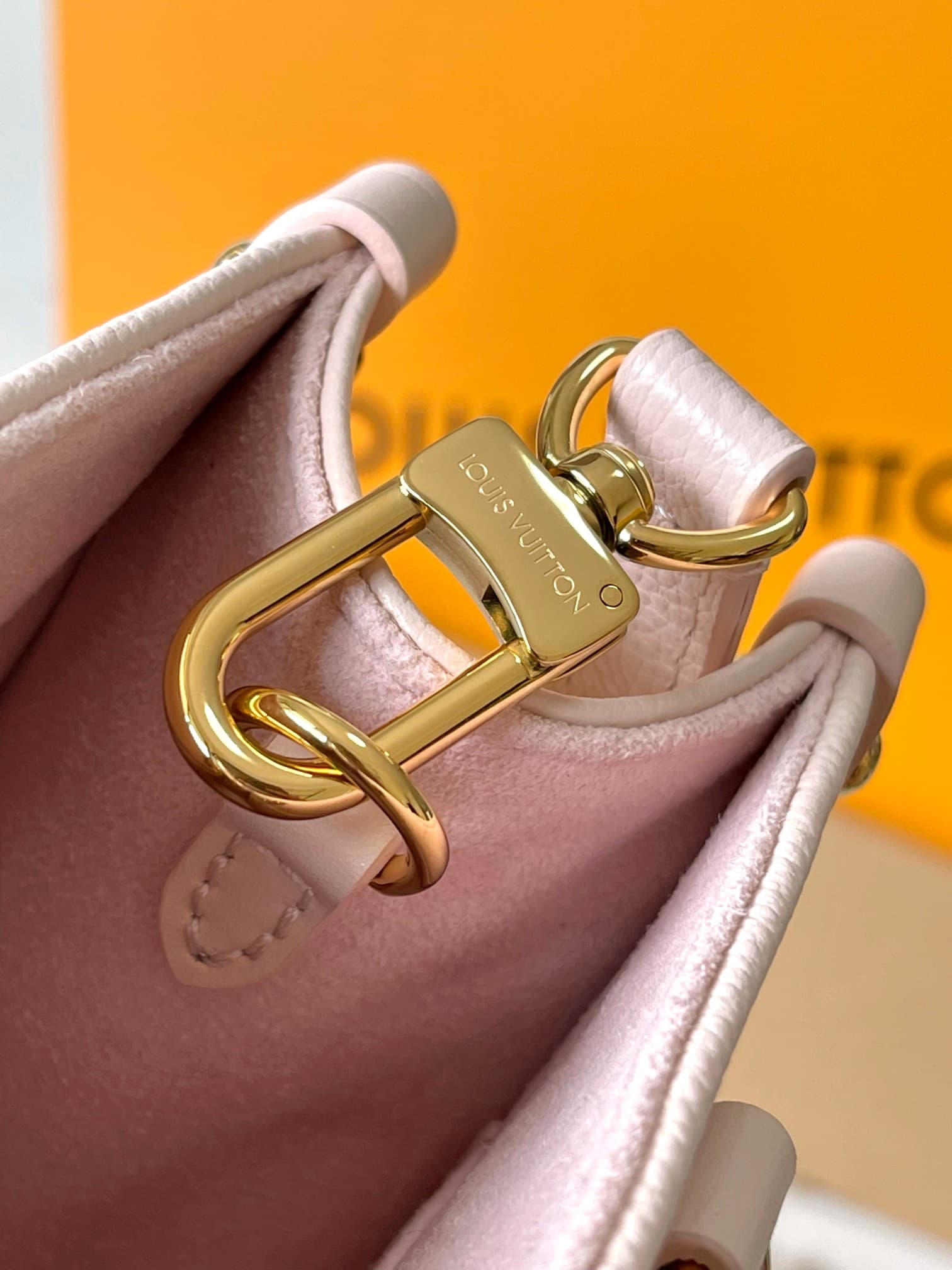 Louis Vuitton OnTheGo PM Monogram Empreinte Leather Pink Opale M47135 Top