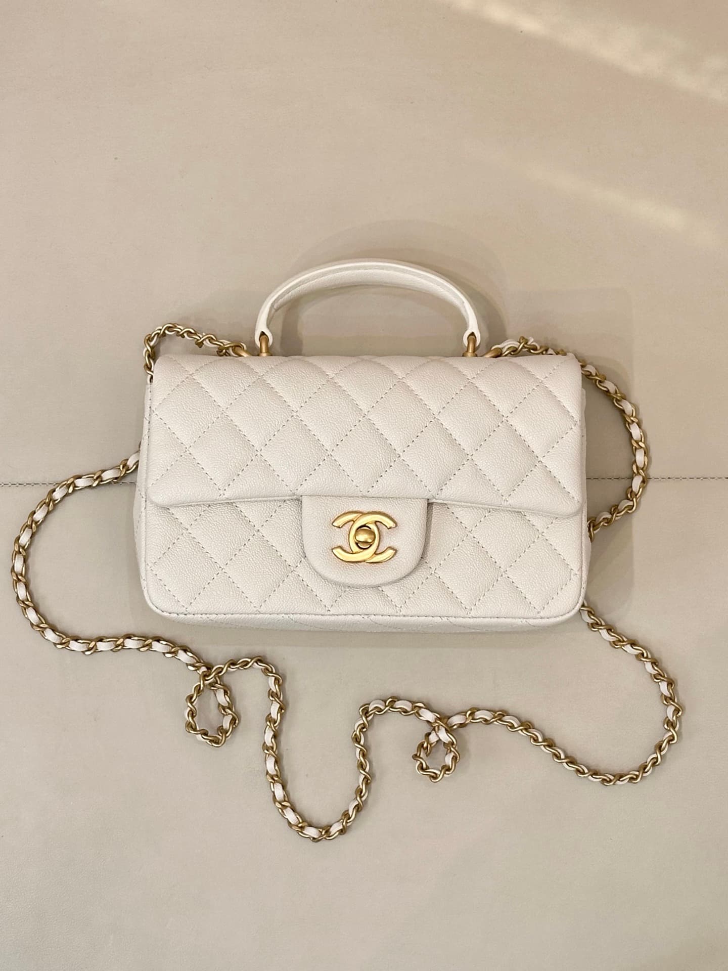Chanel Mini Classic Handbag Grained Shiny Calfskin & Gold-Tone Metal AS2431 white TOP