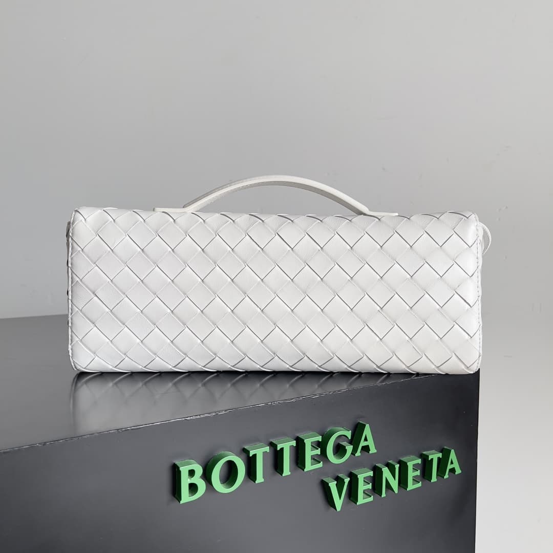 BV Long Clutch Andiamo With Handle Lambskin TOP
