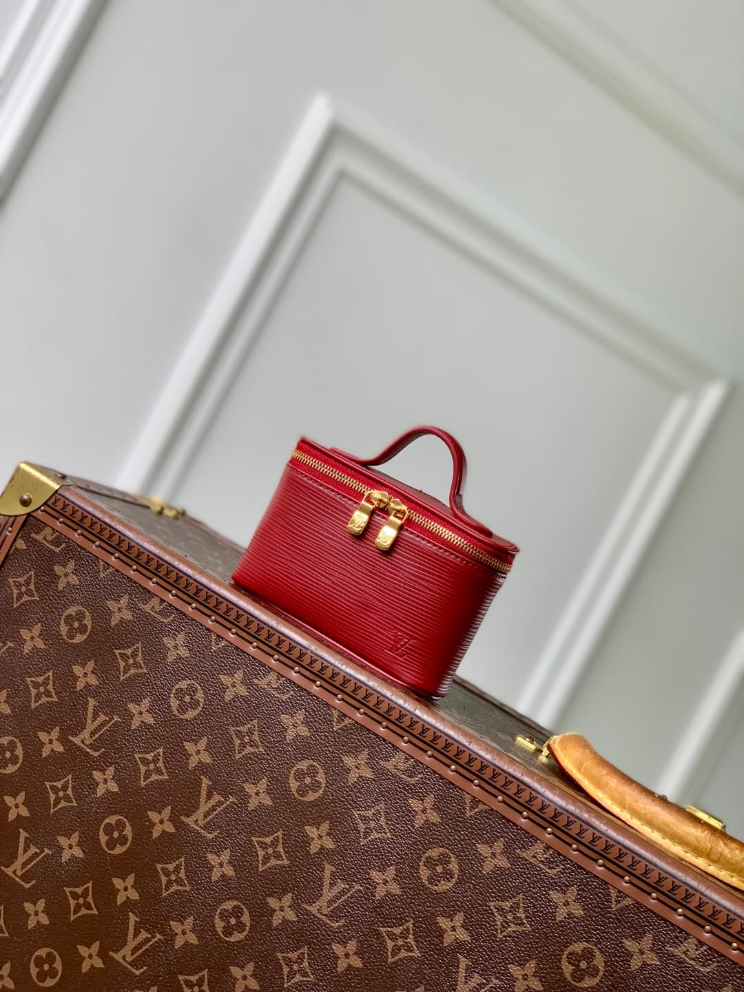 Louis Vuitton Nice Beauty cosmetic bag Epi leather M25688 red high